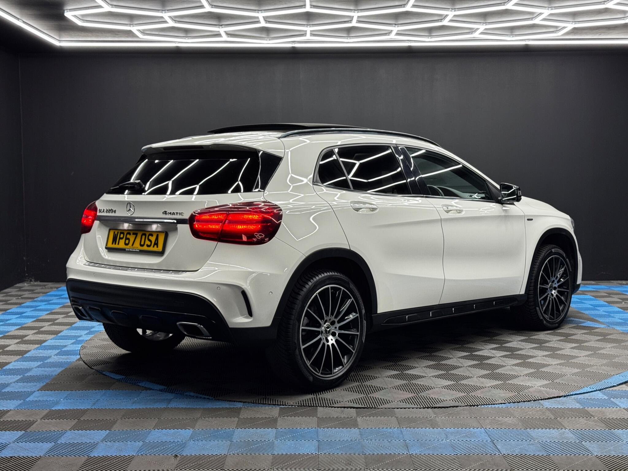 Mercedes-Benz GLA 2.1 GLA220d WhiteArt (Premium Plus) 7G-DCT 4MATIC Euro 6 (s/s) 5dr 5dr Automatic 2026