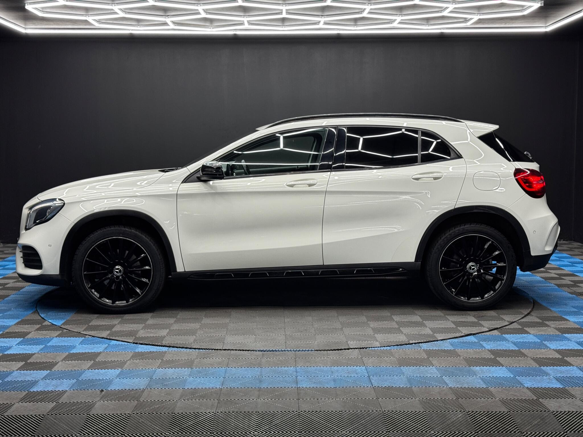 Mercedes-Benz GLA 2.1 GLA220d AMG Line (Premium) 7G-DCT 4MATIC Euro 6 (s/s) 5dr 5dr Automatic 2026