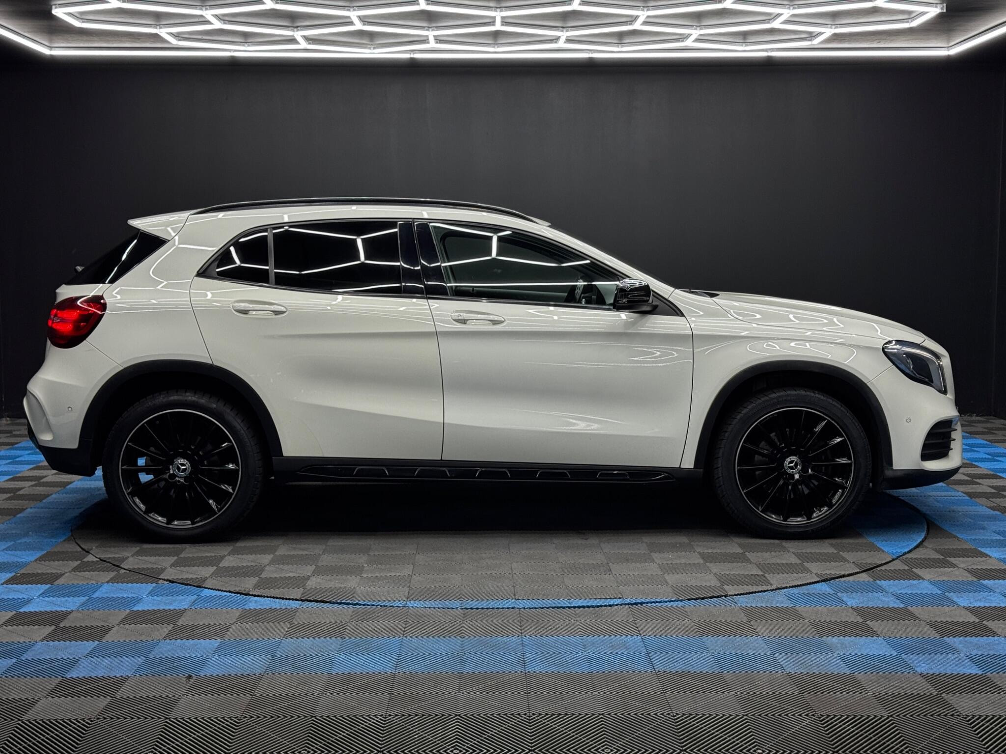 Mercedes-Benz GLA 2.1 GLA220d AMG Line (Premium) 7G-DCT 4MATIC Euro 6 (s/s) 5dr 5dr Automatic 2026