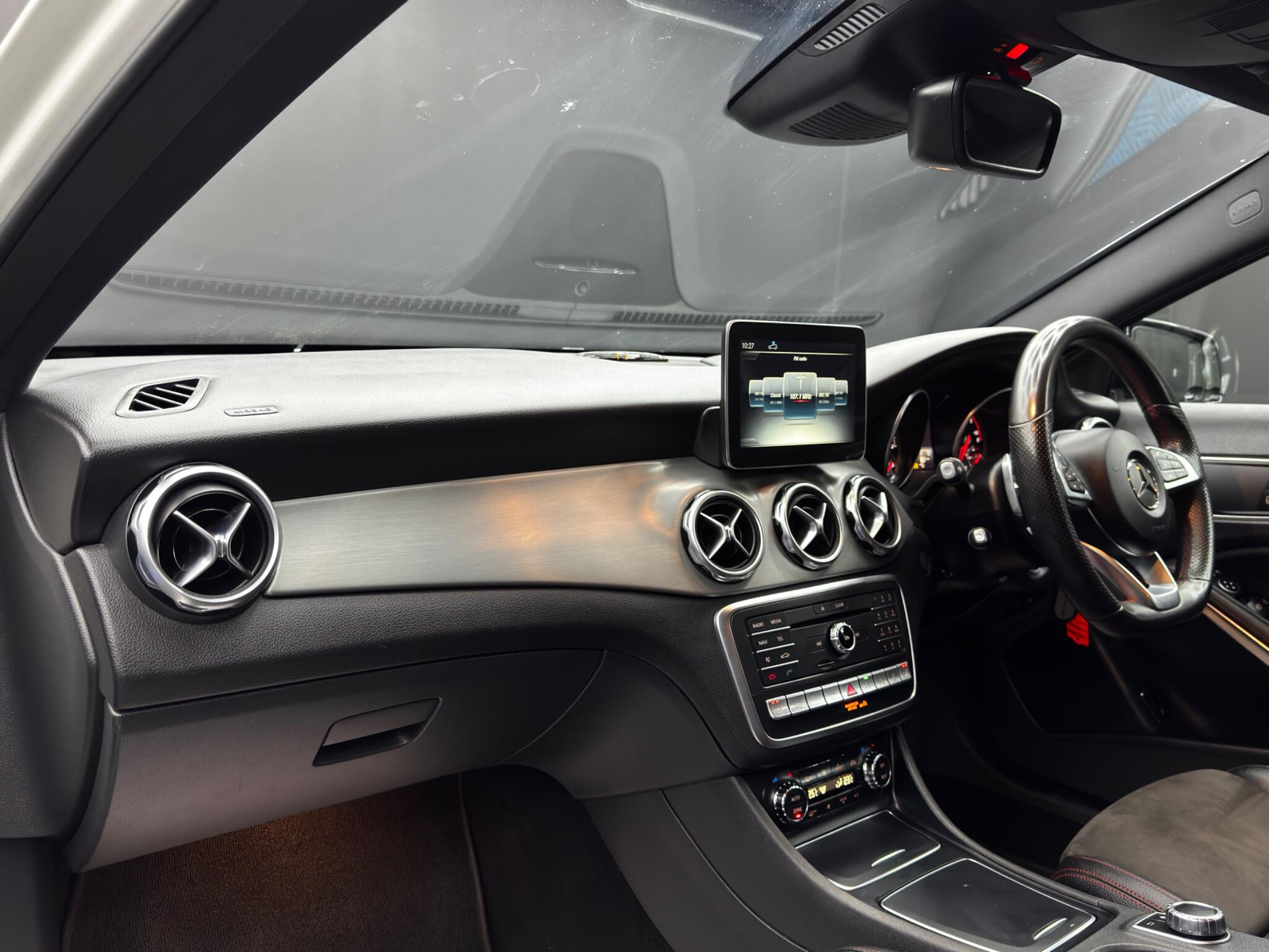 Mercedes-Benz GLA 2.1 GLA220d AMG Line (Premium) 7G-DCT 4MATIC Euro 6 (s/s) 5dr 5dr Automatic 2026