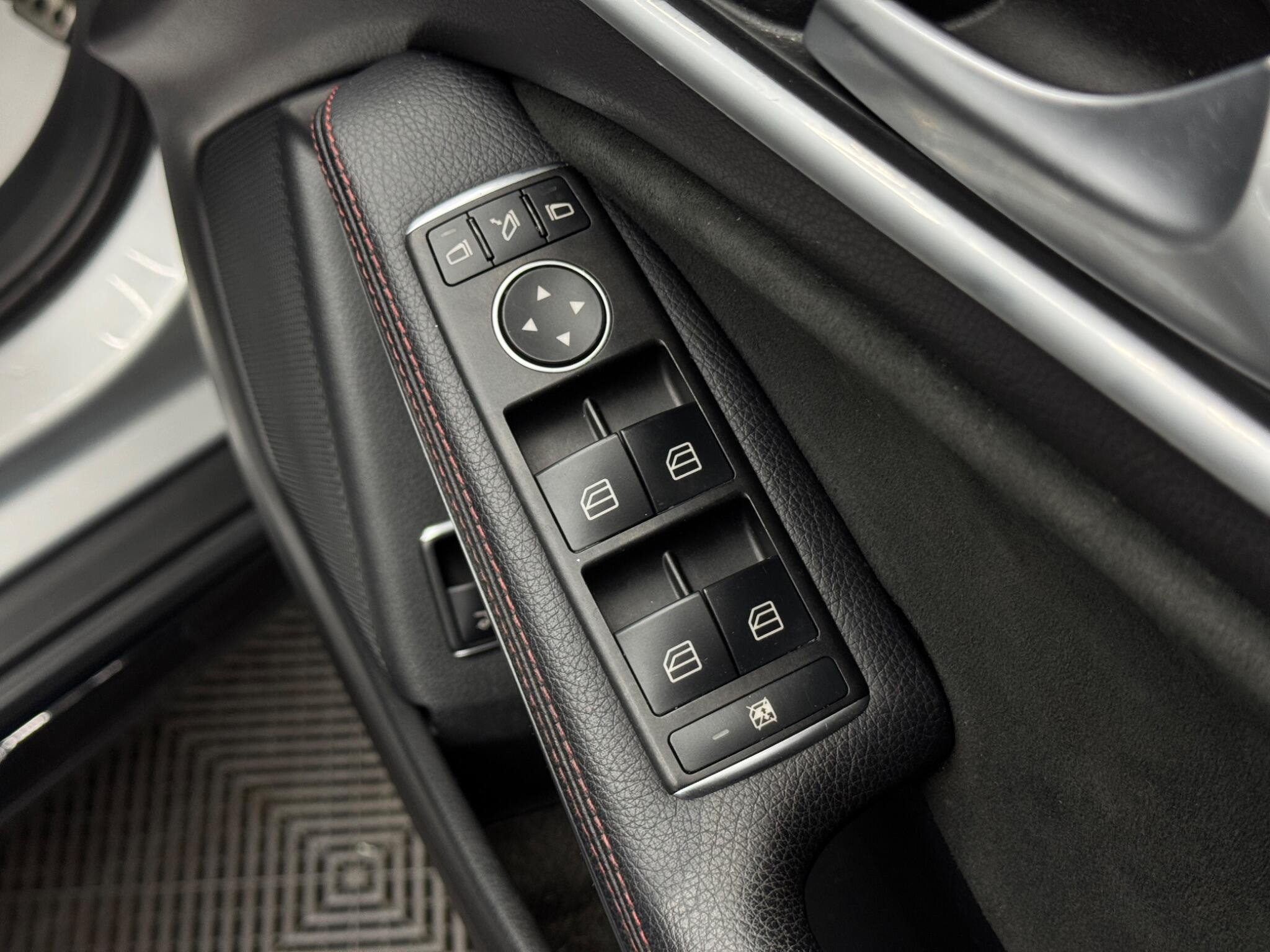 Mercedes-Benz GLA 2.1 GLA220d AMG Line (Premium) 7G-DCT 4MATIC Euro 6 (s/s) 5dr 5dr Automatic 2026