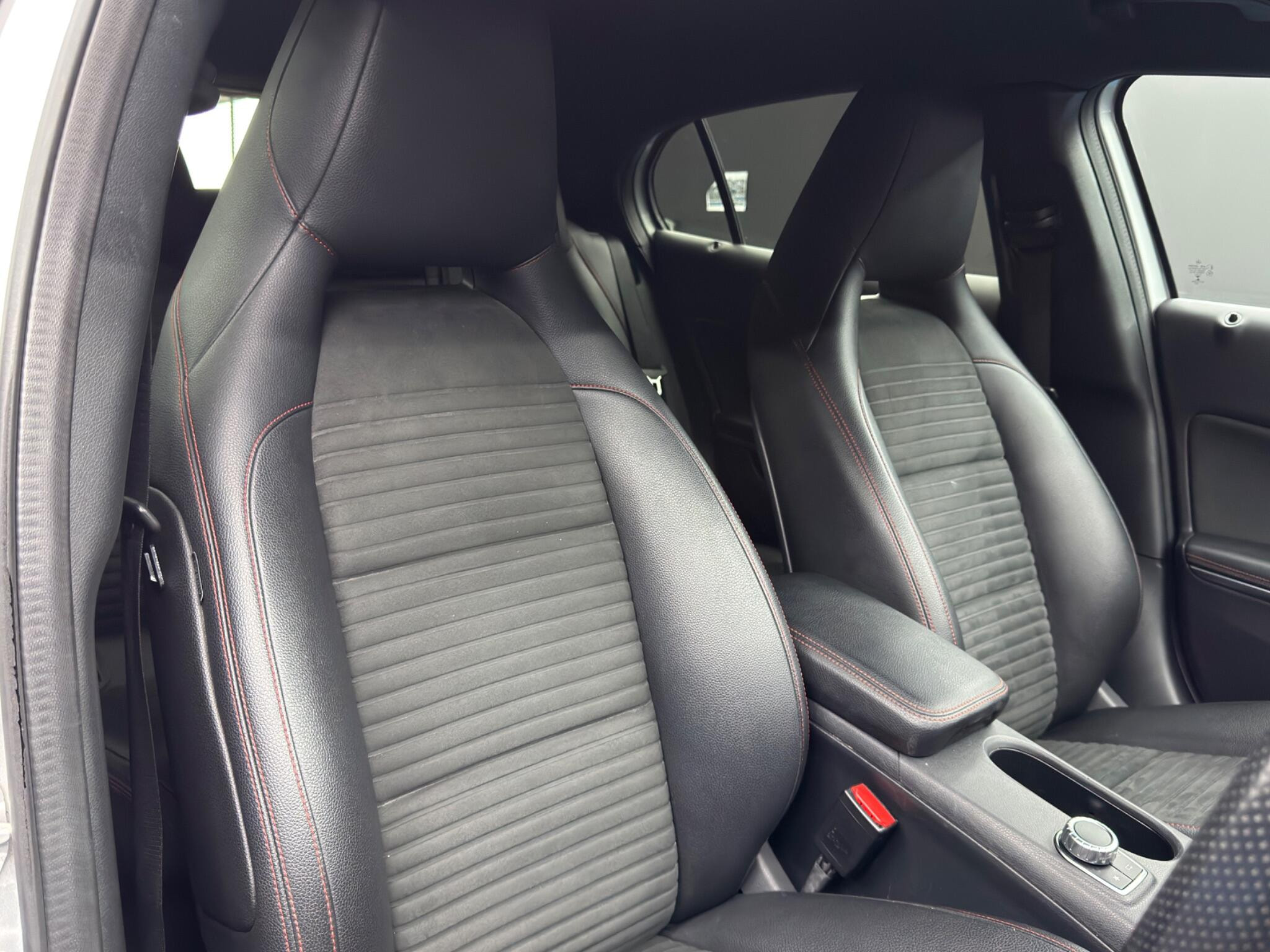 Mercedes-Benz GLA 2.1 GLA220d AMG Line (Premium) 7G-DCT 4MATIC Euro 6 (s/s) 5dr 5dr Automatic 2026