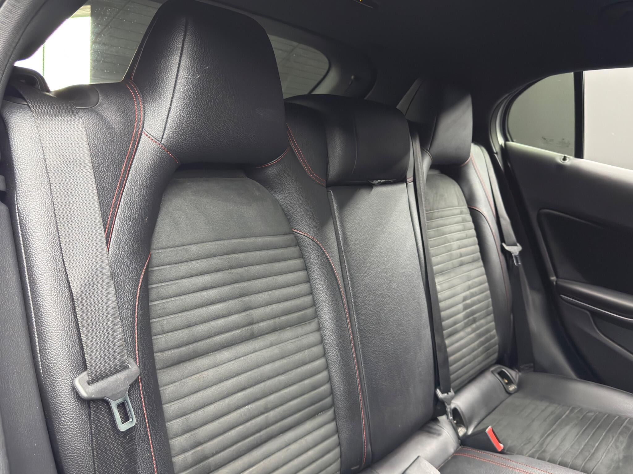 Mercedes-Benz GLA 2.1 GLA220d AMG Line (Premium) 7G-DCT 4MATIC Euro 6 (s/s) 5dr 5dr Automatic 2026