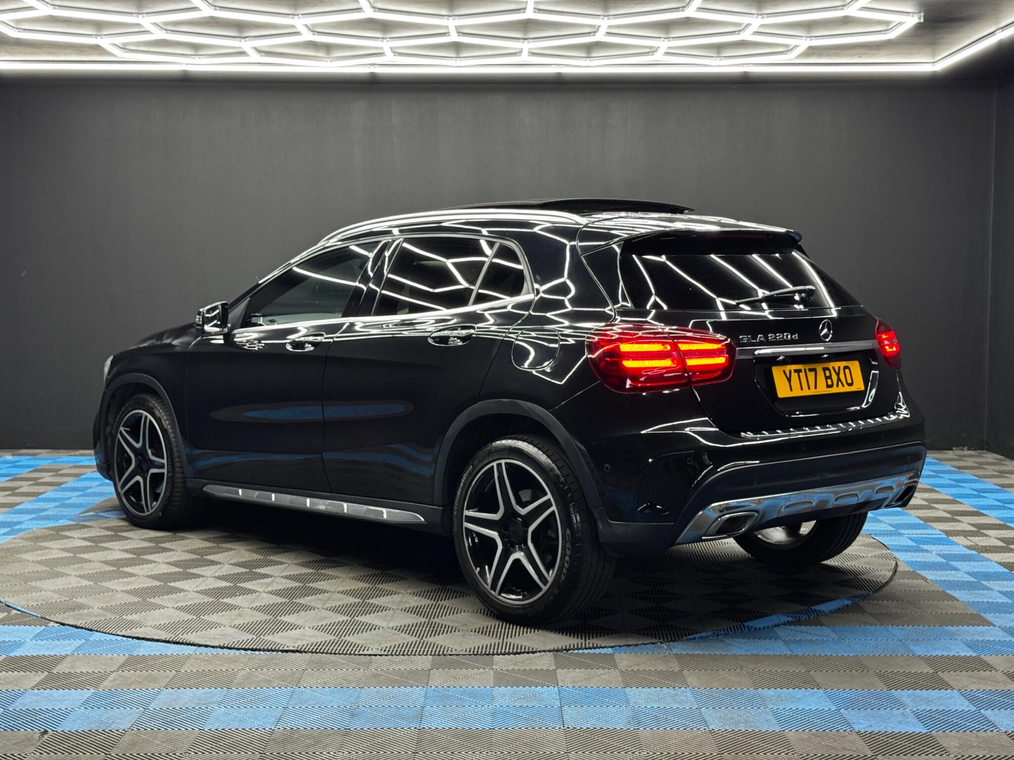 Mercedes-Benz GLA 2.1 GLA220d AMG Line (Premium Plus) 7G-DCT 4MATIC Euro 6 (s/s) 5dr 5dr Automatic 2026
