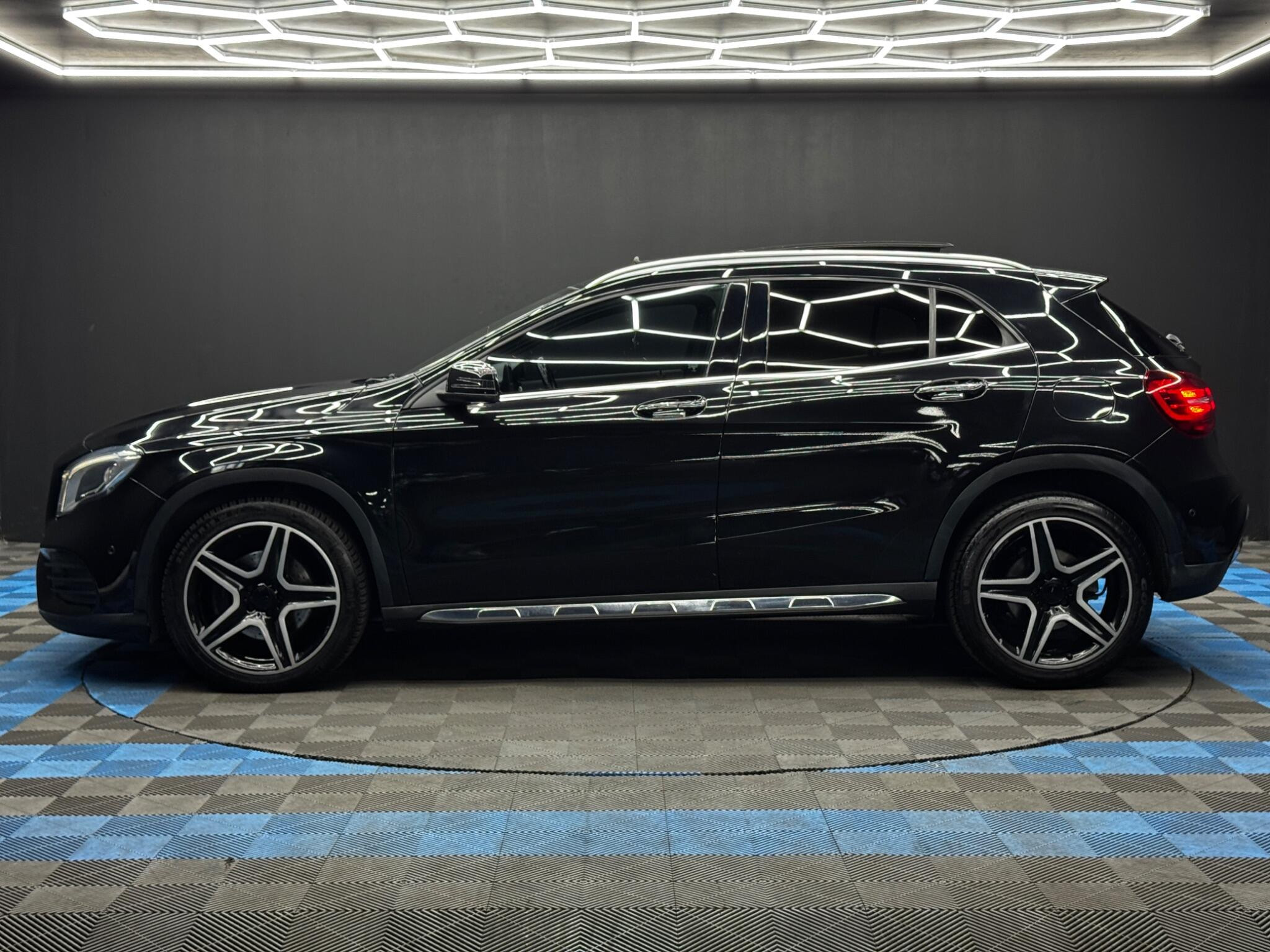 Mercedes-Benz GLA 2.1 GLA220d AMG Line (Premium Plus) 7G-DCT 4MATIC Euro 6 (s/s) 5dr 5dr Automatic 2026