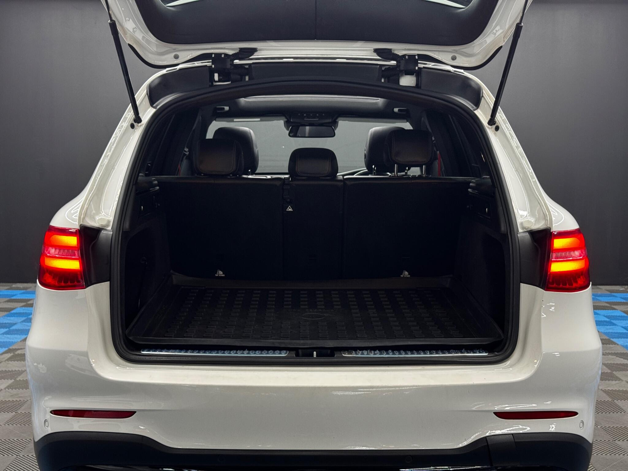Mercedes-Benz GLC 2.0 GLC250 AMG Night Edition (Premium Plus) G-Tronic+ 4MATIC Euro 6 (s/s) 5dr 5dr Automatic 2026