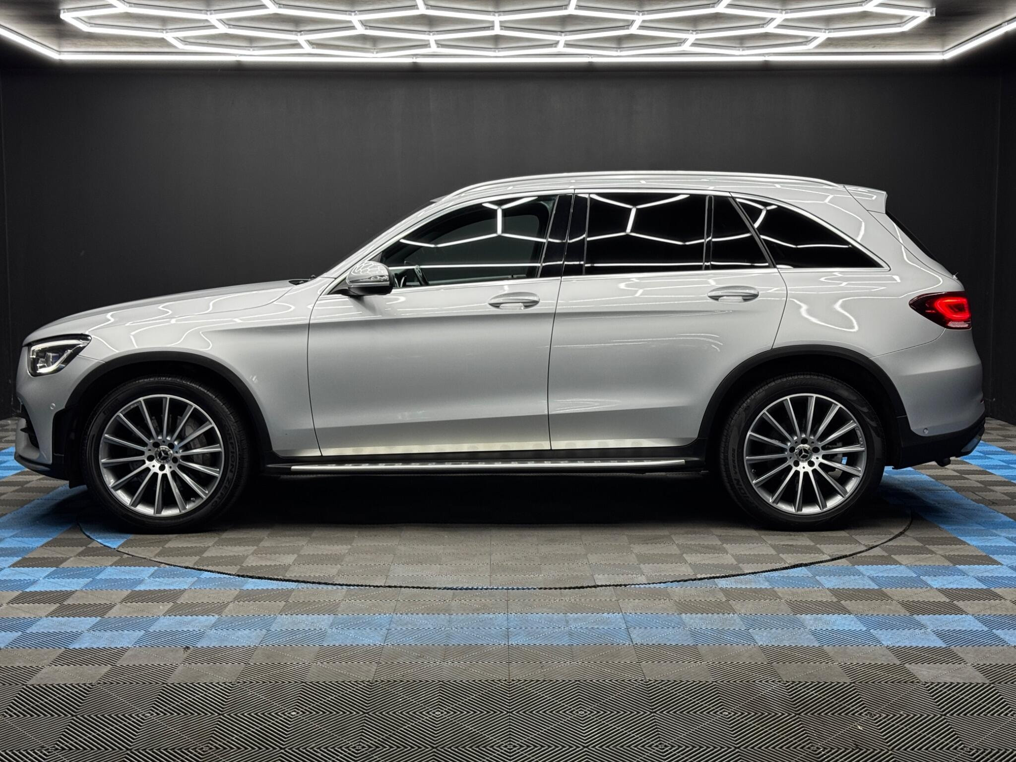 Mercedes-Benz GLC 2.0 GLC300d AMG Line (Premium) G-Tronic+ 4MATIC Euro 6 (s/s) 5dr 5dr Automatic 2026