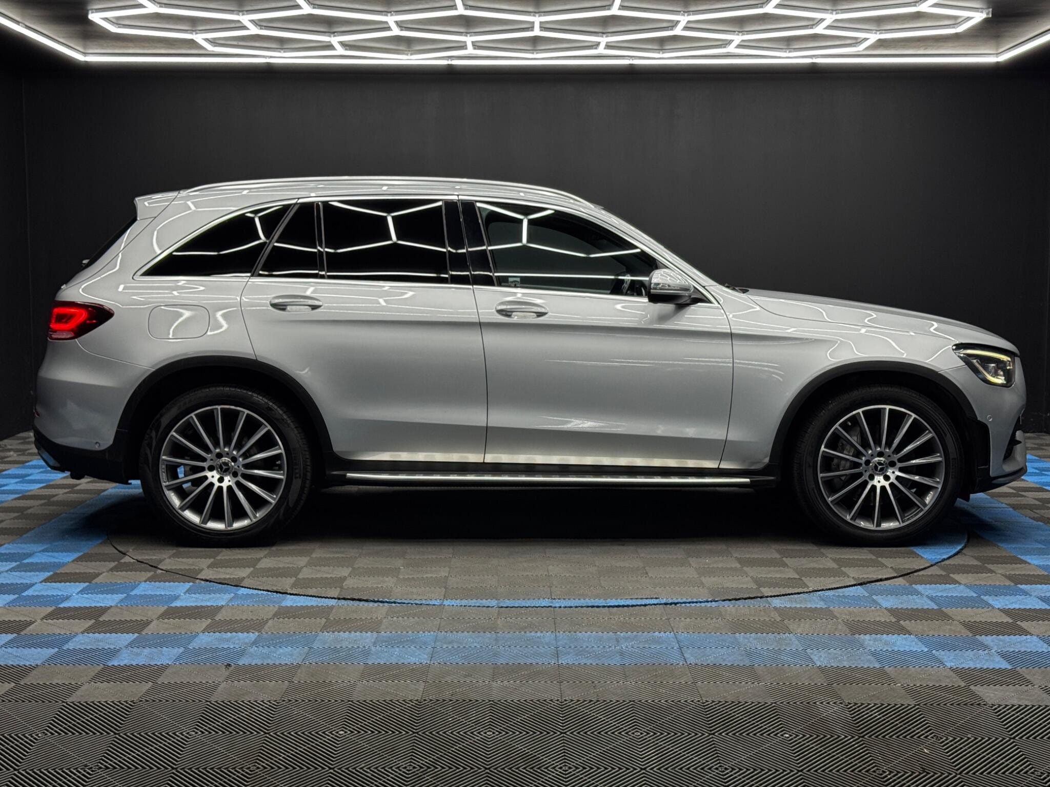 Mercedes-Benz GLC 2.0 GLC300d AMG Line (Premium) G-Tronic+ 4MATIC Euro 6 (s/s) 5dr 5dr Automatic 2026