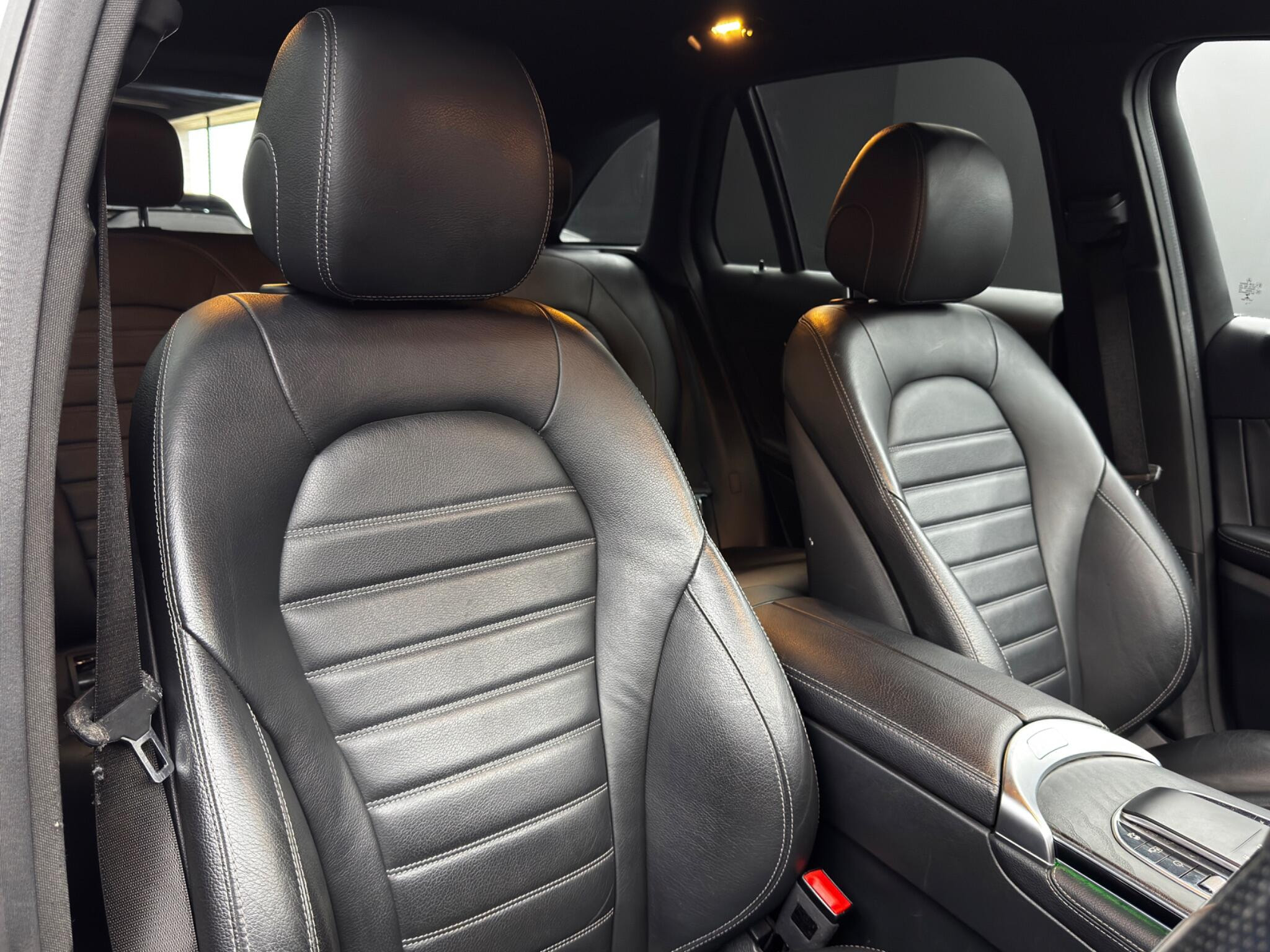 Mercedes-Benz GLC 2.0 GLC300d AMG Line (Premium) G-Tronic+ 4MATIC Euro 6 (s/s) 5dr 5dr Automatic 2026