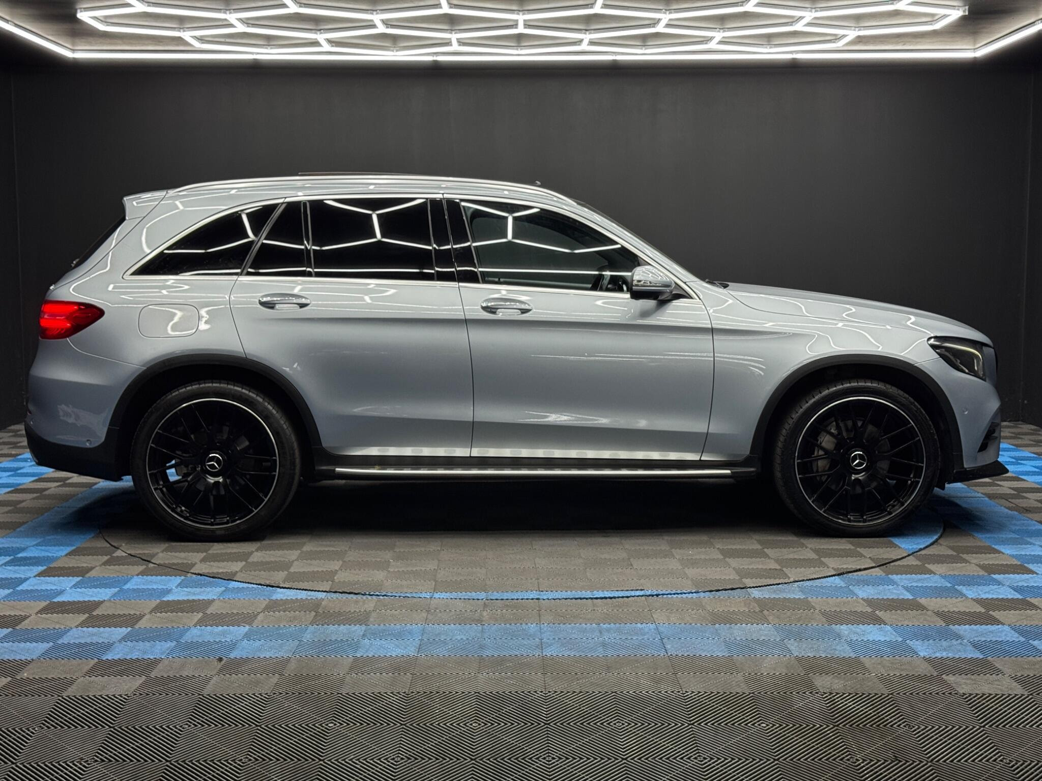 Mercedes-Benz GLC 2.1 GLC250d AMG Line (Premium) G-Tronic 4MATIC Euro 6 (s/s) 5dr 5dr Automatic 2026