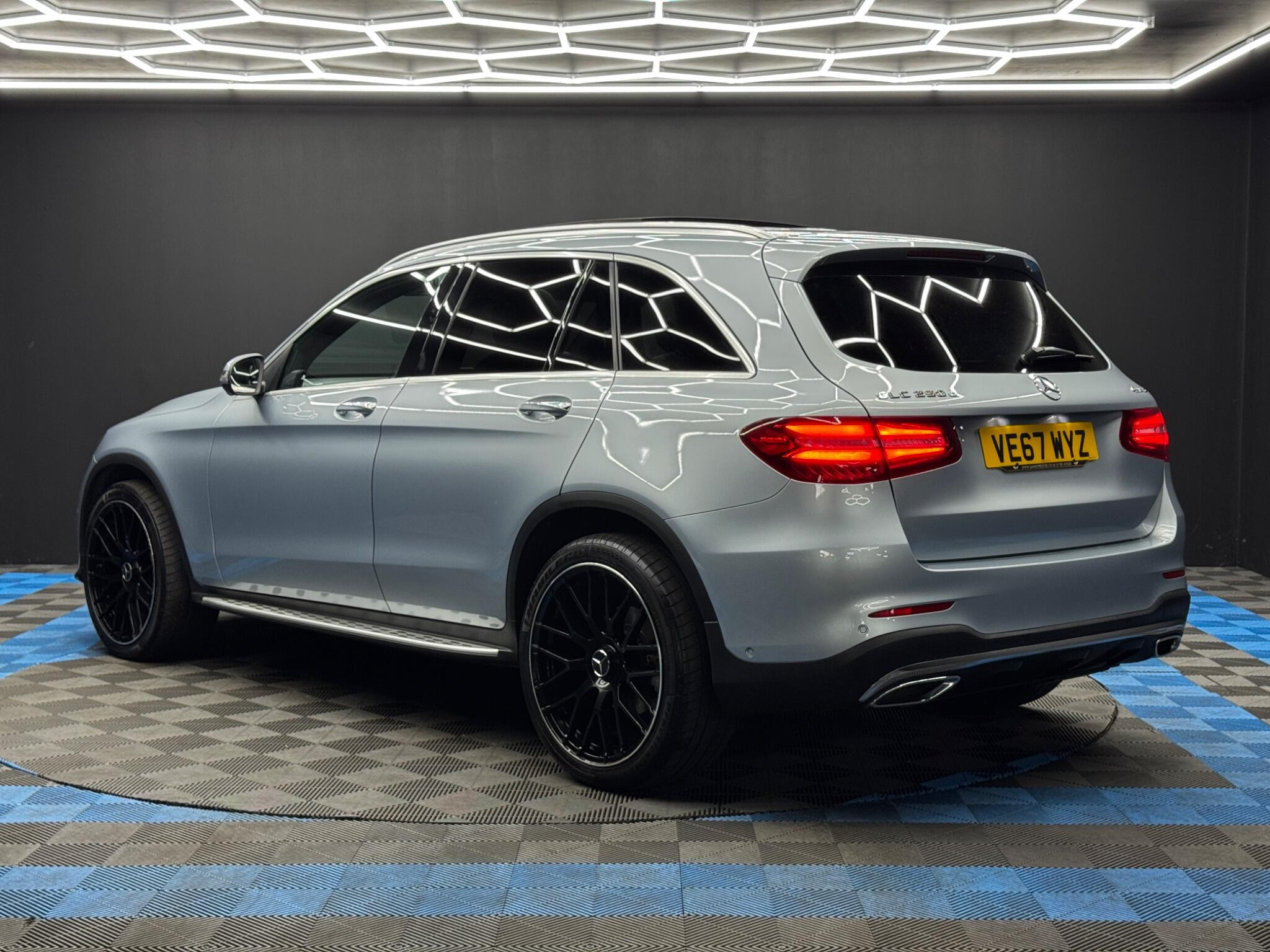 Mercedes-Benz GLC 2.1 GLC250d AMG Line (Premium) G-Tronic 4MATIC Euro 6 (s/s) 5dr 5dr Automatic 2026