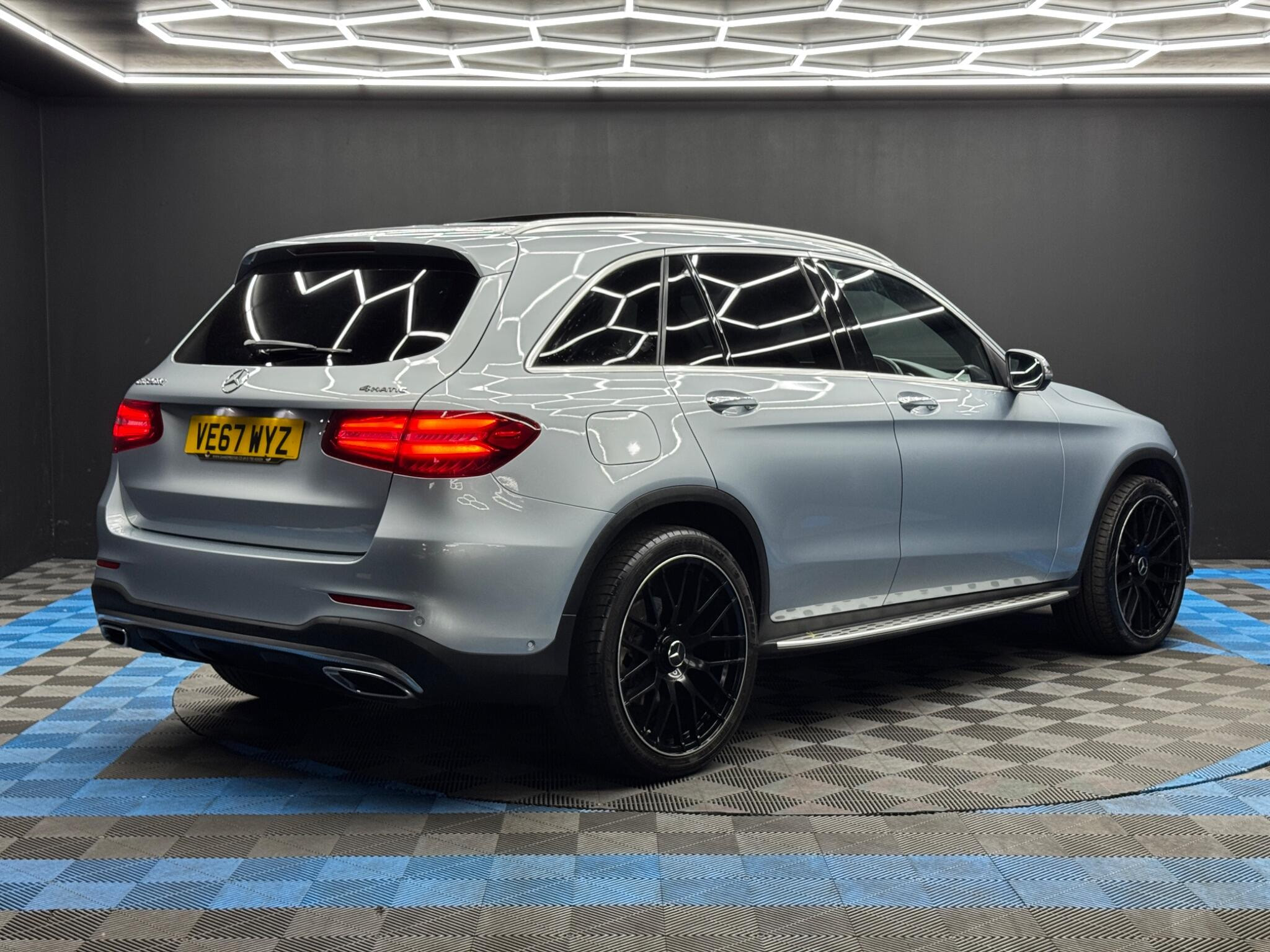 Mercedes-Benz GLC 2.1 GLC250d AMG Line (Premium) G-Tronic 4MATIC Euro 6 (s/s) 5dr 5dr Automatic 2026