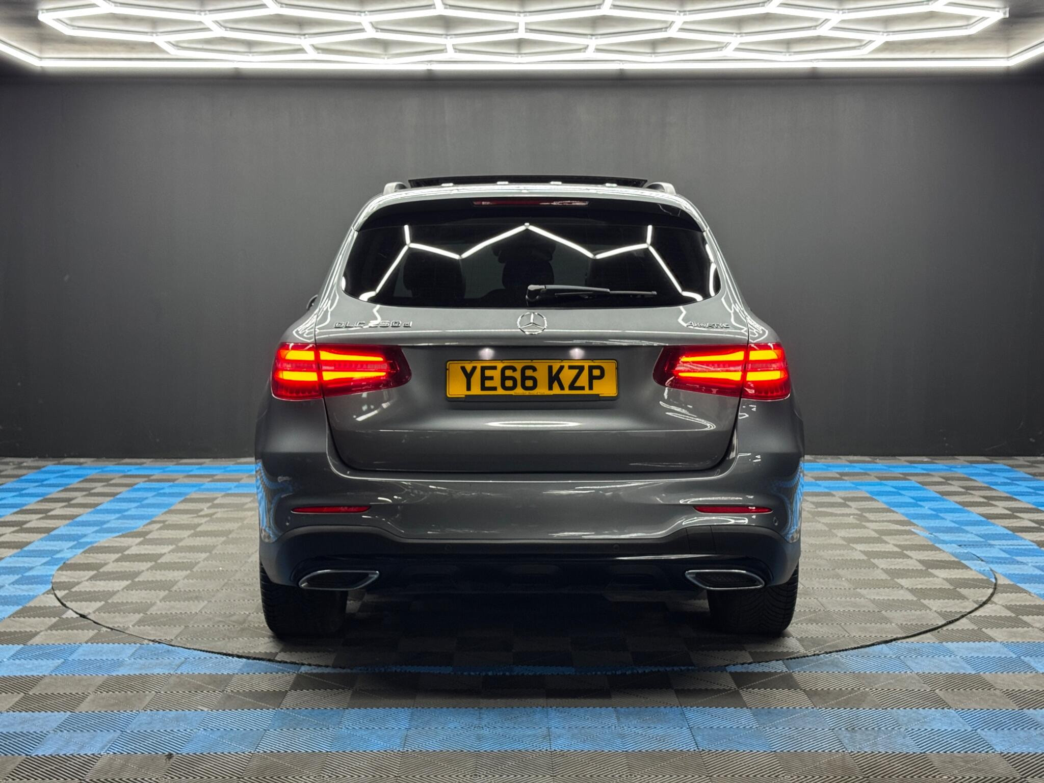 Mercedes-Benz GLC 2.1 GLC250d AMG Line (Premium) G-Tronic 4MATIC Euro 6 (s/s) 5dr 5dr Automatic 2026