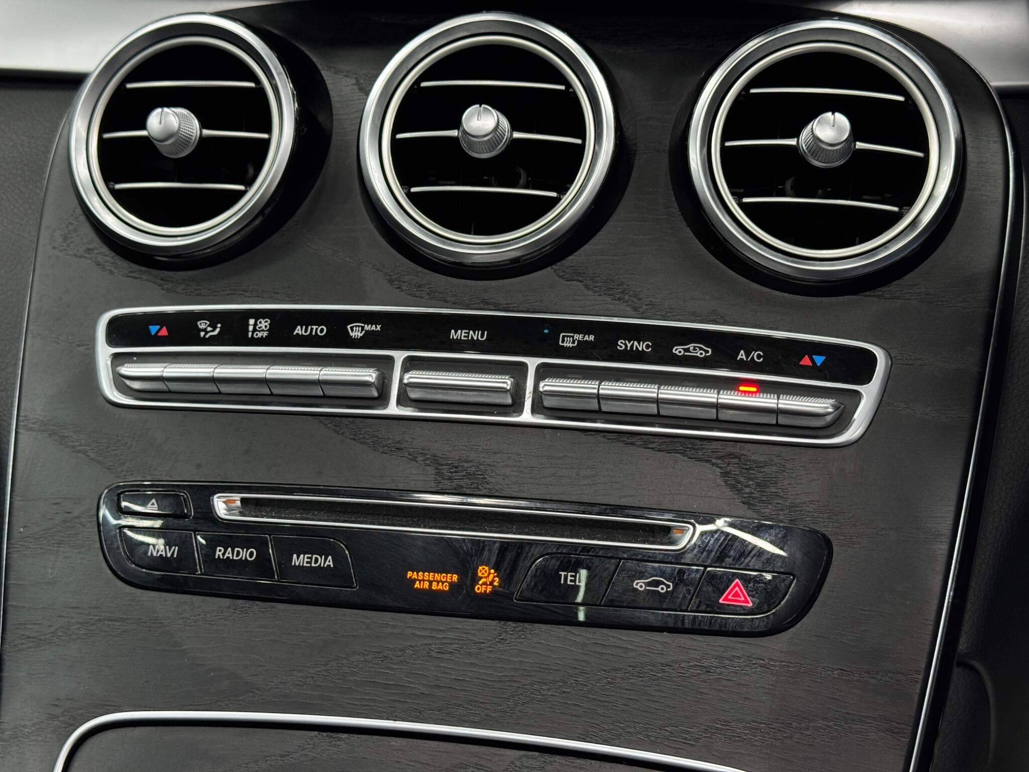 Mercedes-Benz GLC 2.1 GLC250d AMG Line (Premium) G-Tronic 4MATIC Euro 6 (s/s) 5dr 5dr Automatic 2026