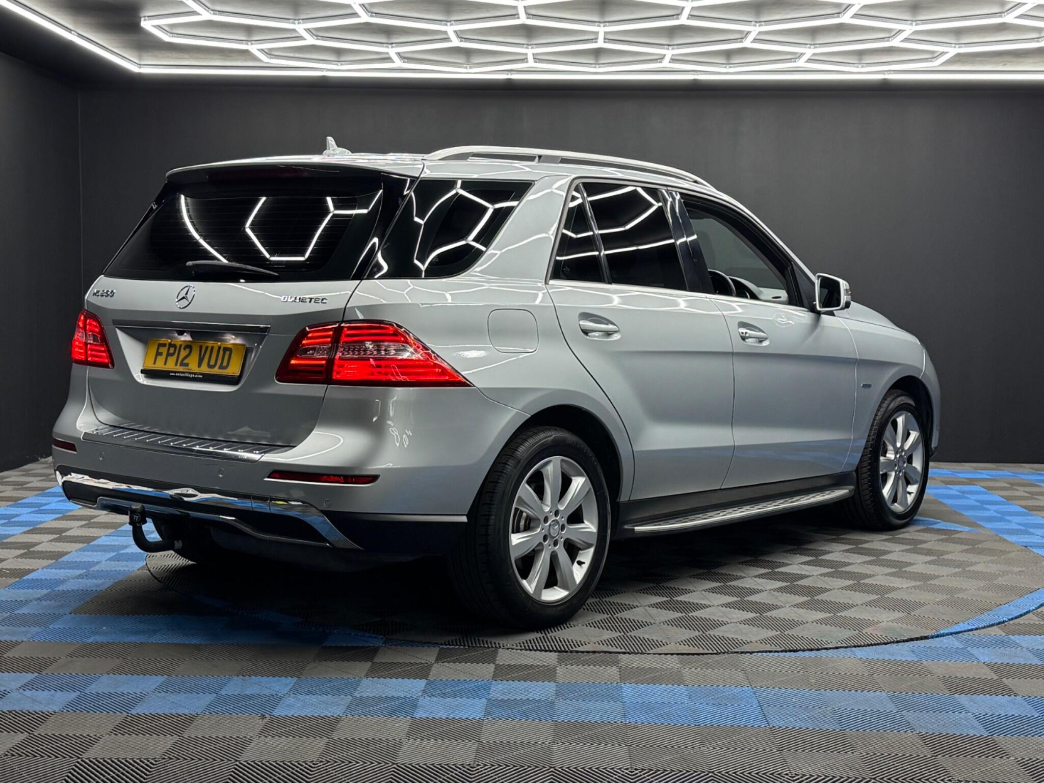 Mercedes-Benz M Class 2.1 ML250 BlueTEC Special Edition G-Tronic 4WD Euro 6 (s/s) 5dr 5dr Automatic 2026