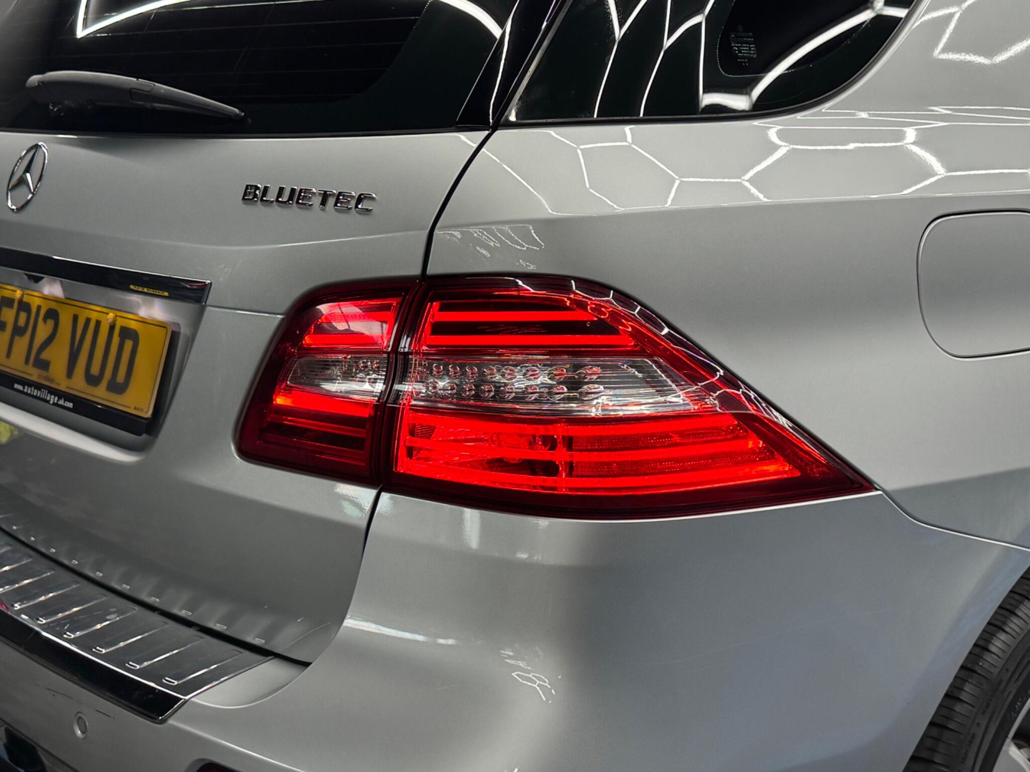 Mercedes-Benz M Class 2.1 ML250 BlueTEC Special Edition G-Tronic 4WD Euro 6 (s/s) 5dr 5dr Automatic 2026