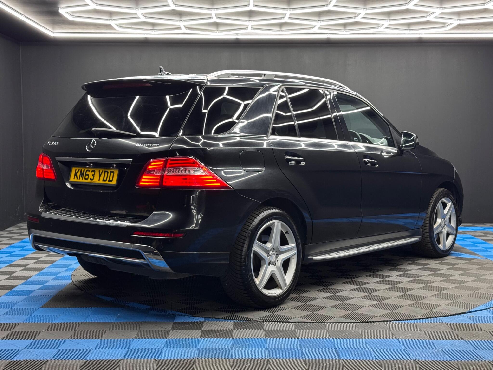 Mercedes-Benz M Class 3.0 ML350 V6 BlueTEC AMG Sport G-Tronic 4WD Euro 6 (s/s) 5dr 5dr Automatic 2026