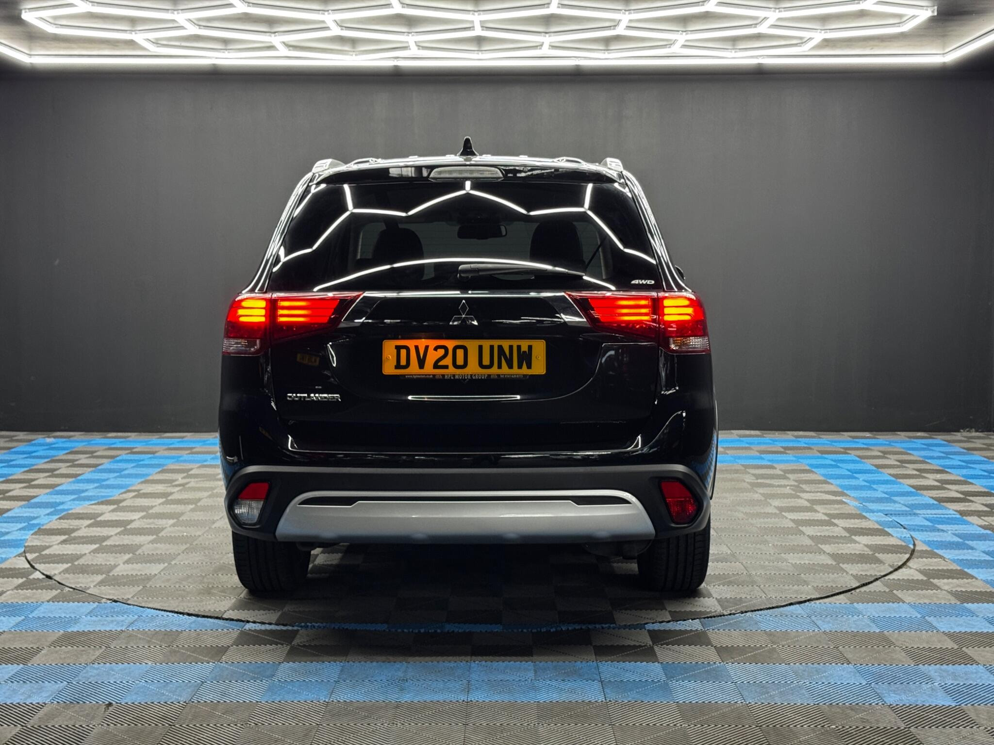 Mitsubishi Outlander 2.0 MIVEC Exceed CVT 4WD Euro 6 (s/s) 5dr 5dr Automatic 2026