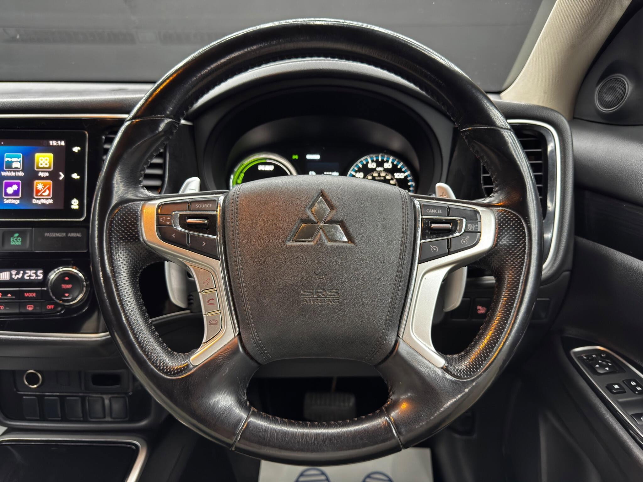 Mitsubishi Outlander 2.0h 12kWh Juro CVT 4WD Euro 6 (s/s) 5dr 5dr Automatic 2026