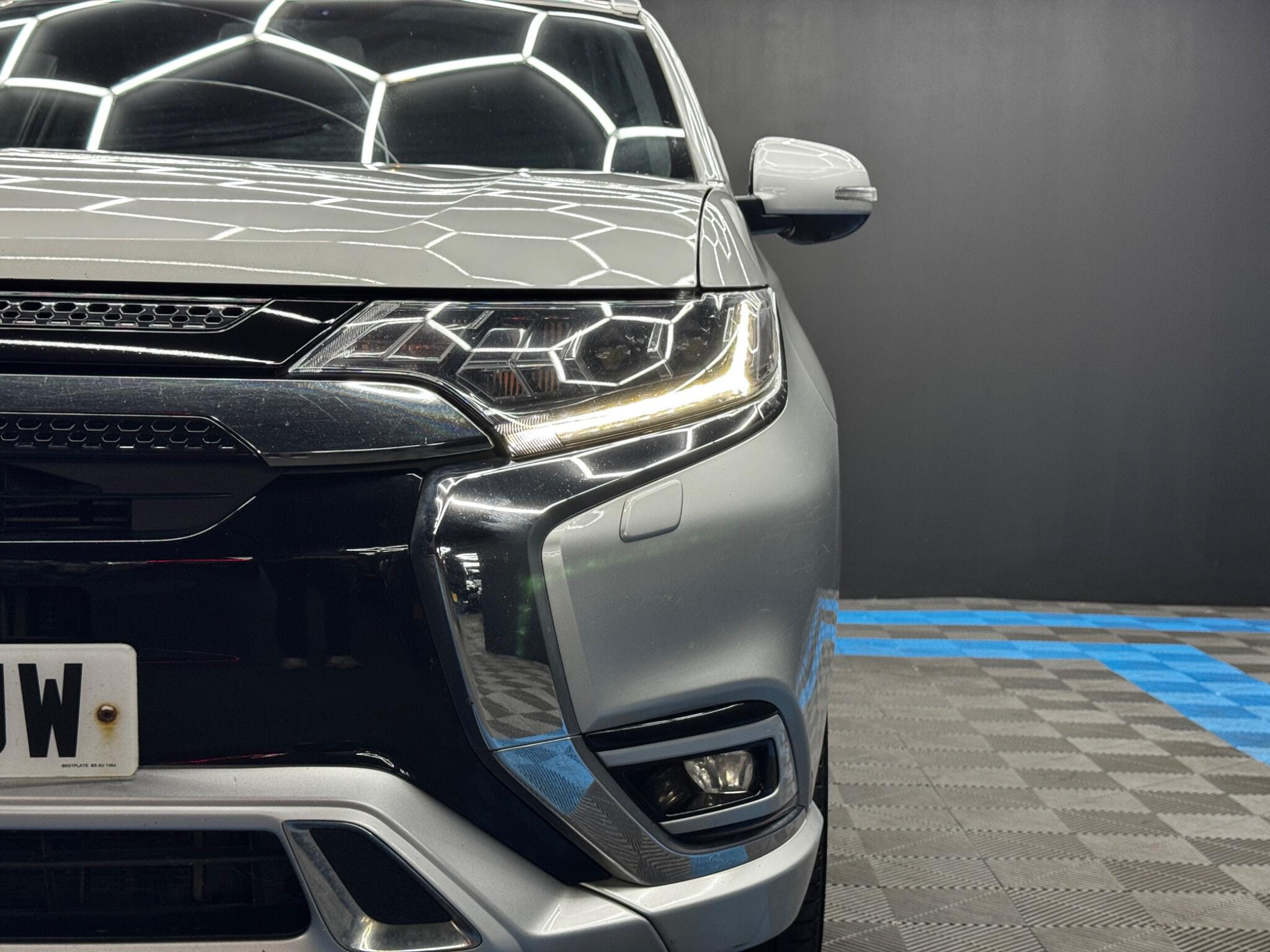 Mitsubishi Outlander 2.4h TwinMotor 13.8kWh 4h CVT 4WD Euro 6 (s/s) 5dr 5dr Automatic 2026