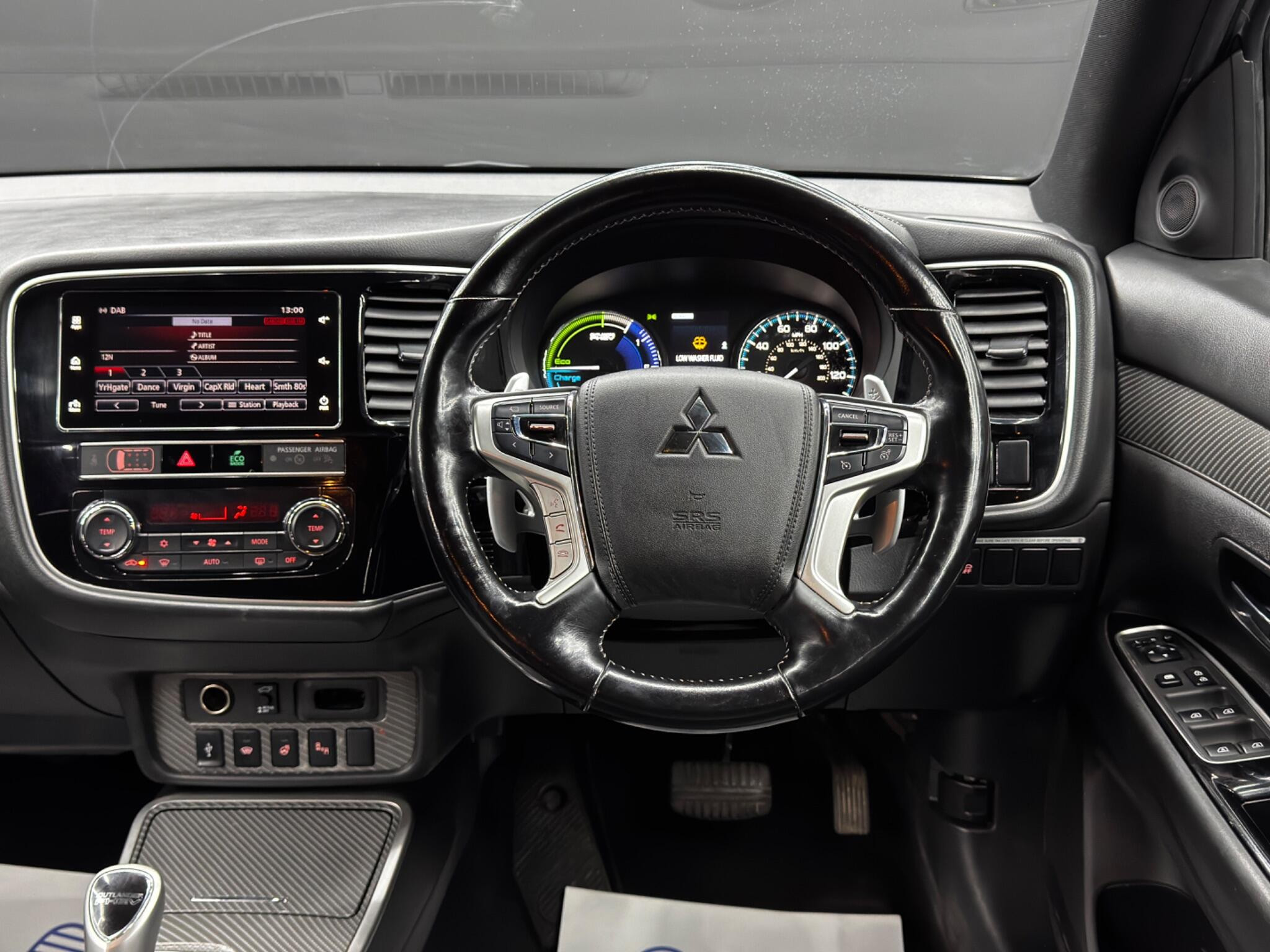 Mitsubishi Outlander 2.4h TwinMotor 13.8kWh 4h CVT 4WD Euro 6 (s/s) 5dr 5dr Automatic 2026