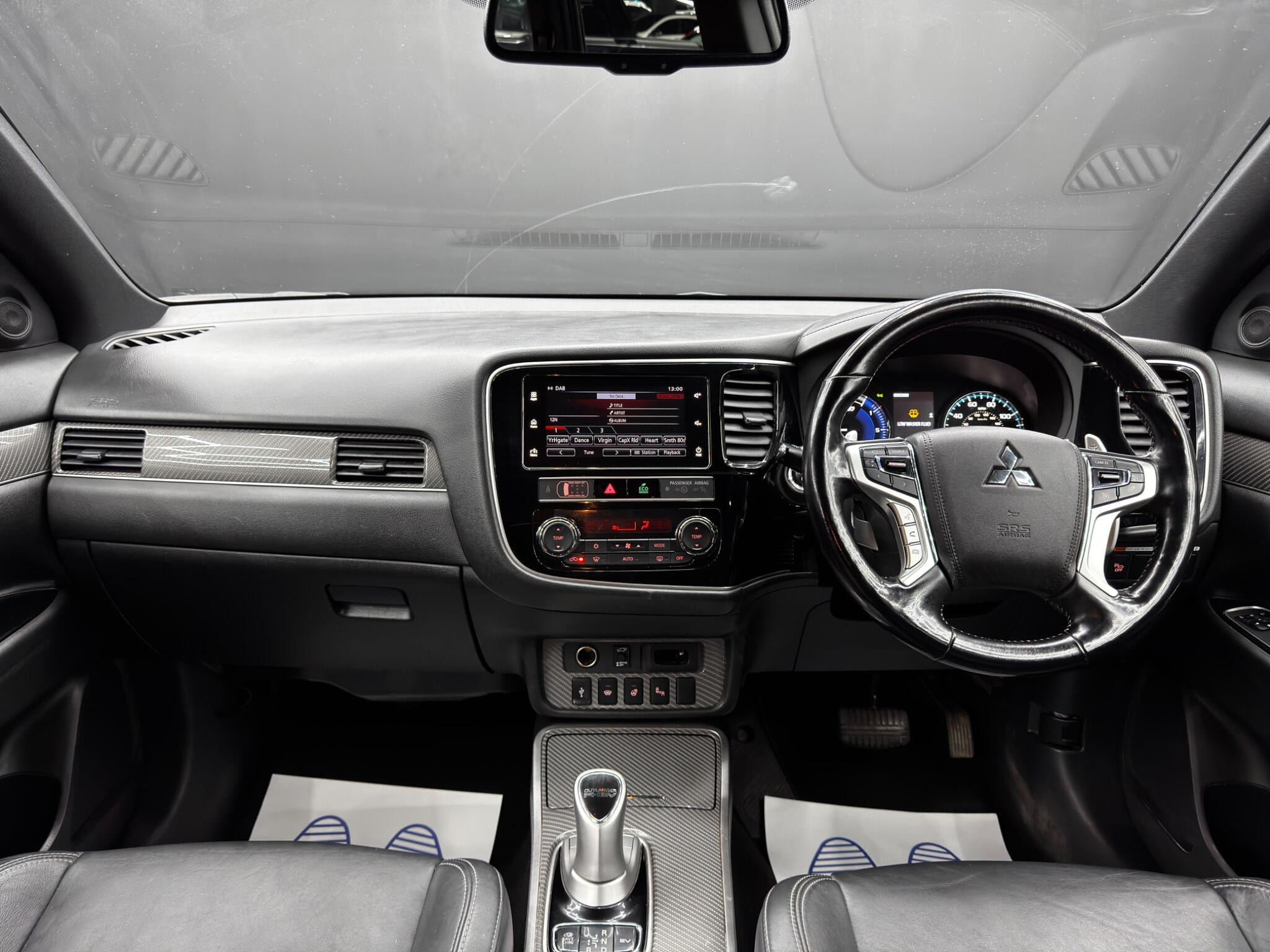 Mitsubishi Outlander 2.4h TwinMotor 13.8kWh 4h CVT 4WD Euro 6 (s/s) 5dr 5dr Automatic 2026