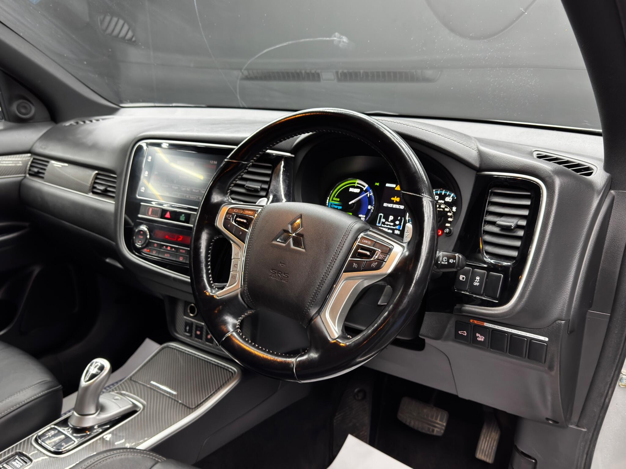 Mitsubishi Outlander 2.4h TwinMotor 13.8kWh 4h CVT 4WD Euro 6 (s/s) 5dr 5dr Automatic 2026