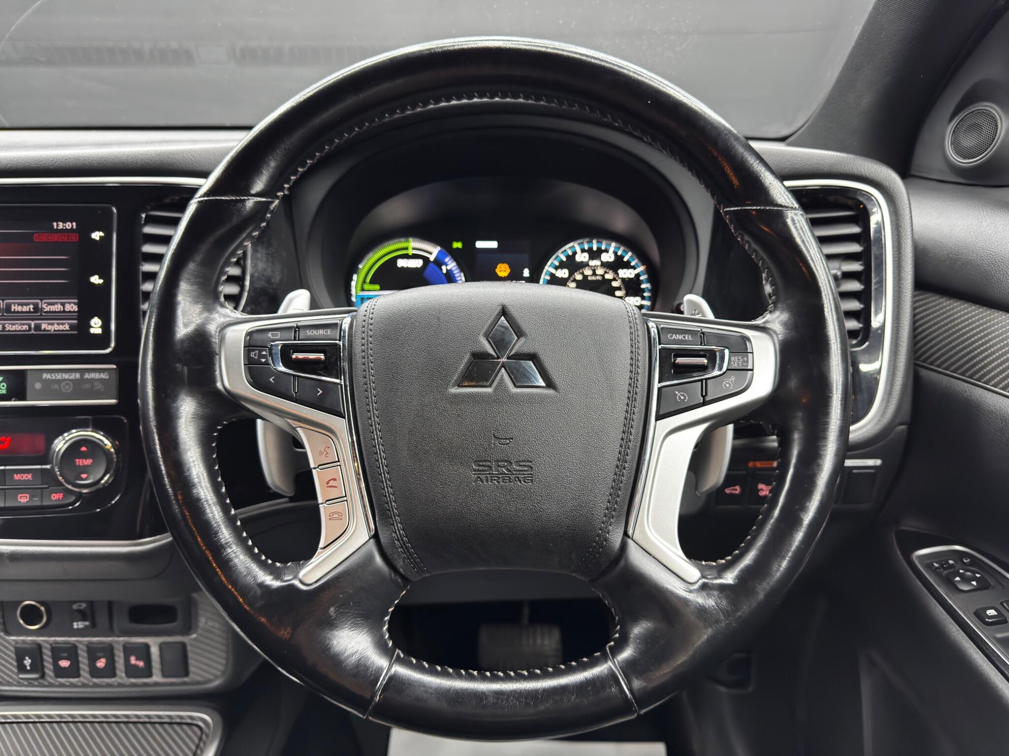 Mitsubishi Outlander 2.4h TwinMotor 13.8kWh 4h CVT 4WD Euro 6 (s/s) 5dr 5dr Automatic 2026