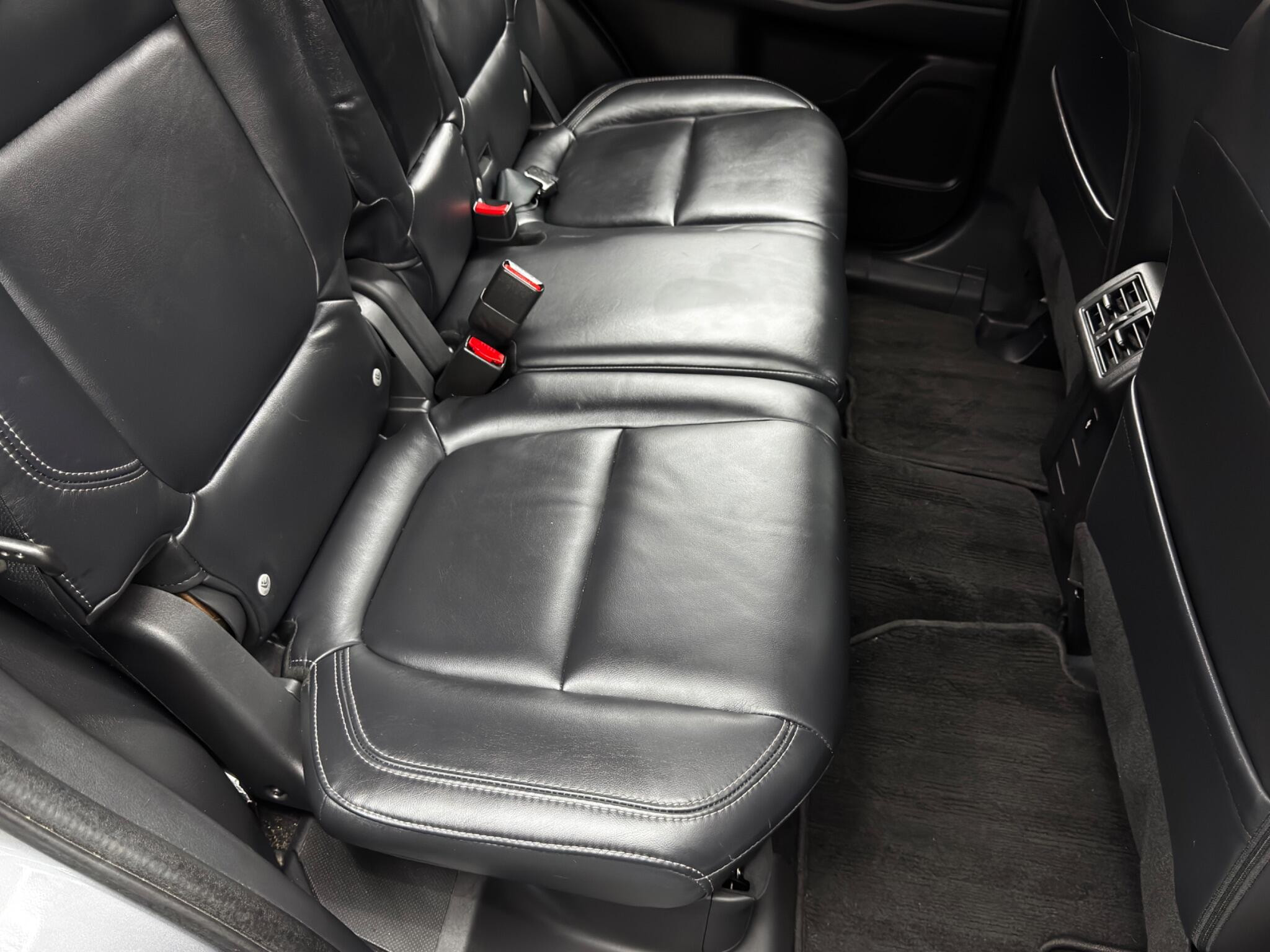 Mitsubishi Outlander 2.4h TwinMotor 13.8kWh 4hs CVT 4WD Euro 6 (s/s) 5dr 5dr Automatic 2026