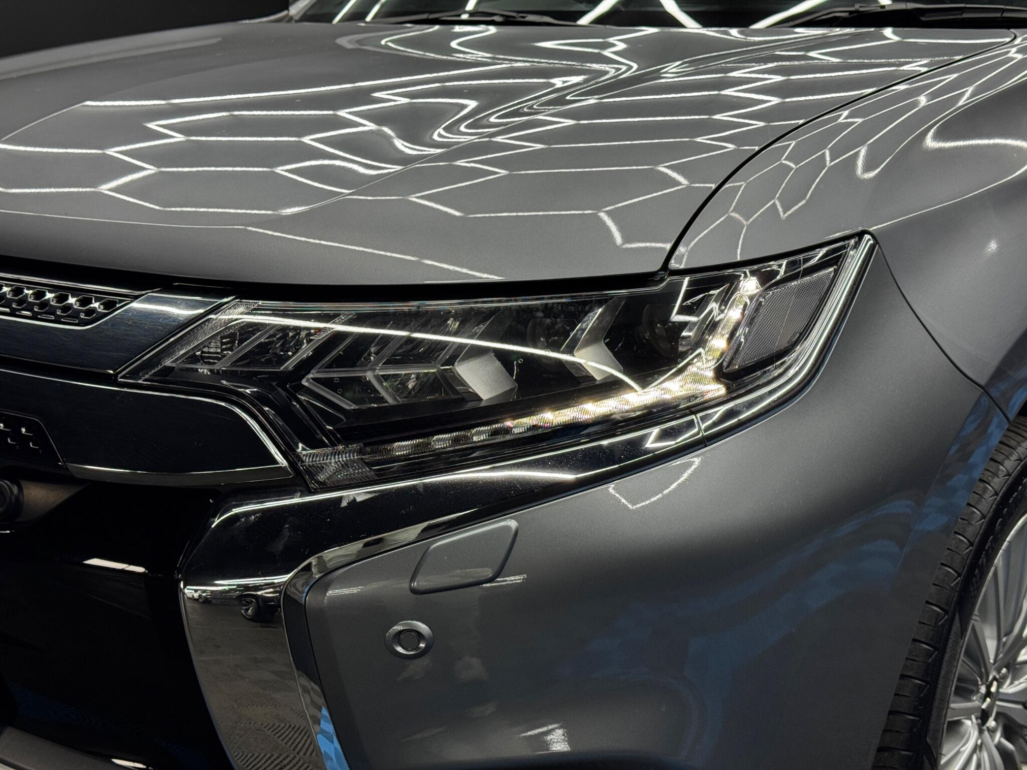 Mitsubishi Outlander 2.4h TwinMotor 13.8kWh 4hs CVT 4WD Euro 6 (s/s) 5dr 5dr Automatic 2026