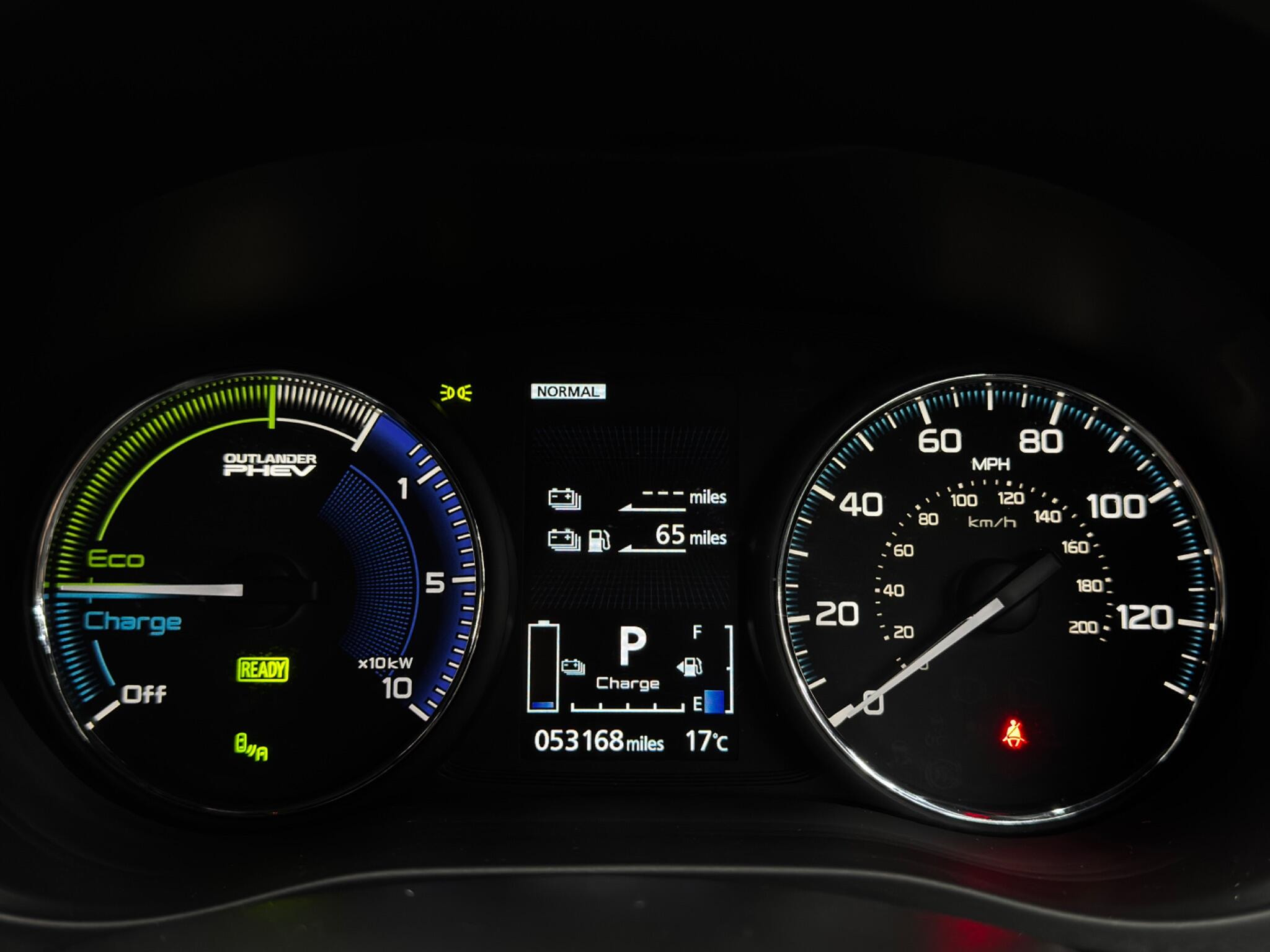 Mitsubishi Outlander 2.4h TwinMotor 13.8kWh 4hs CVT 4WD Euro 6 (s/s) 5dr 5dr Automatic 2026