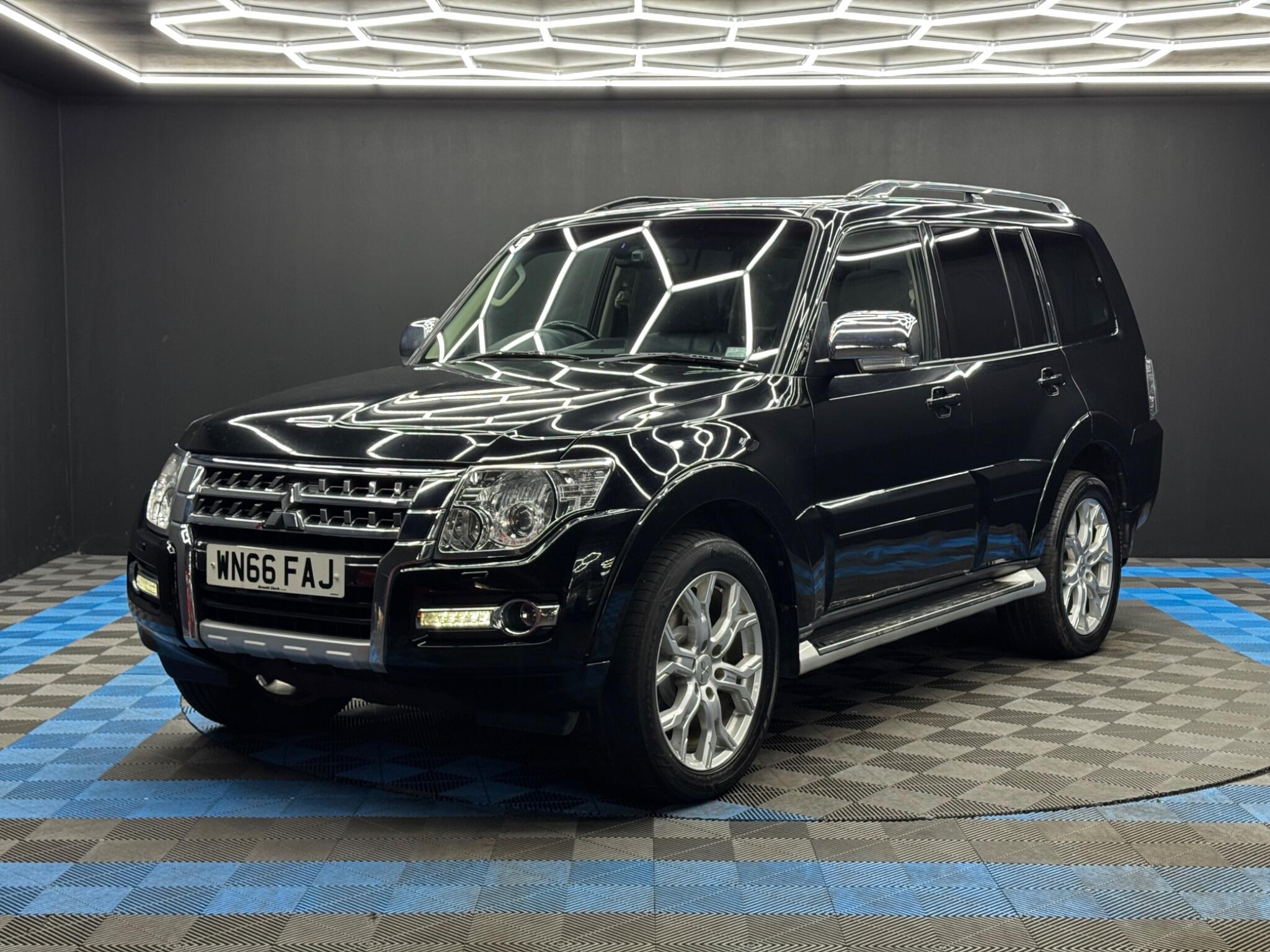 Mitsubishi Shogun 3.2 DI-DC SG5 Auto 4WD Euro 6 5dr LWB 5dr Automatic 2026