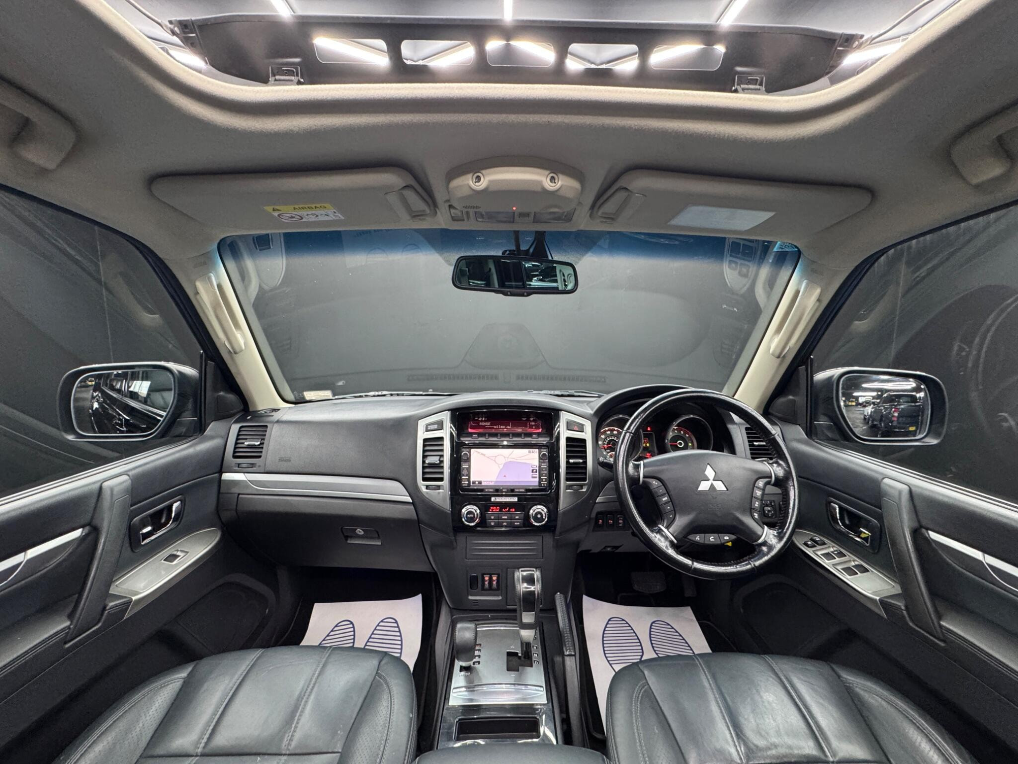 Mitsubishi Shogun 3.2 DI-DC SG5 Auto 4WD Euro 6 5dr LWB 5dr Automatic 2026