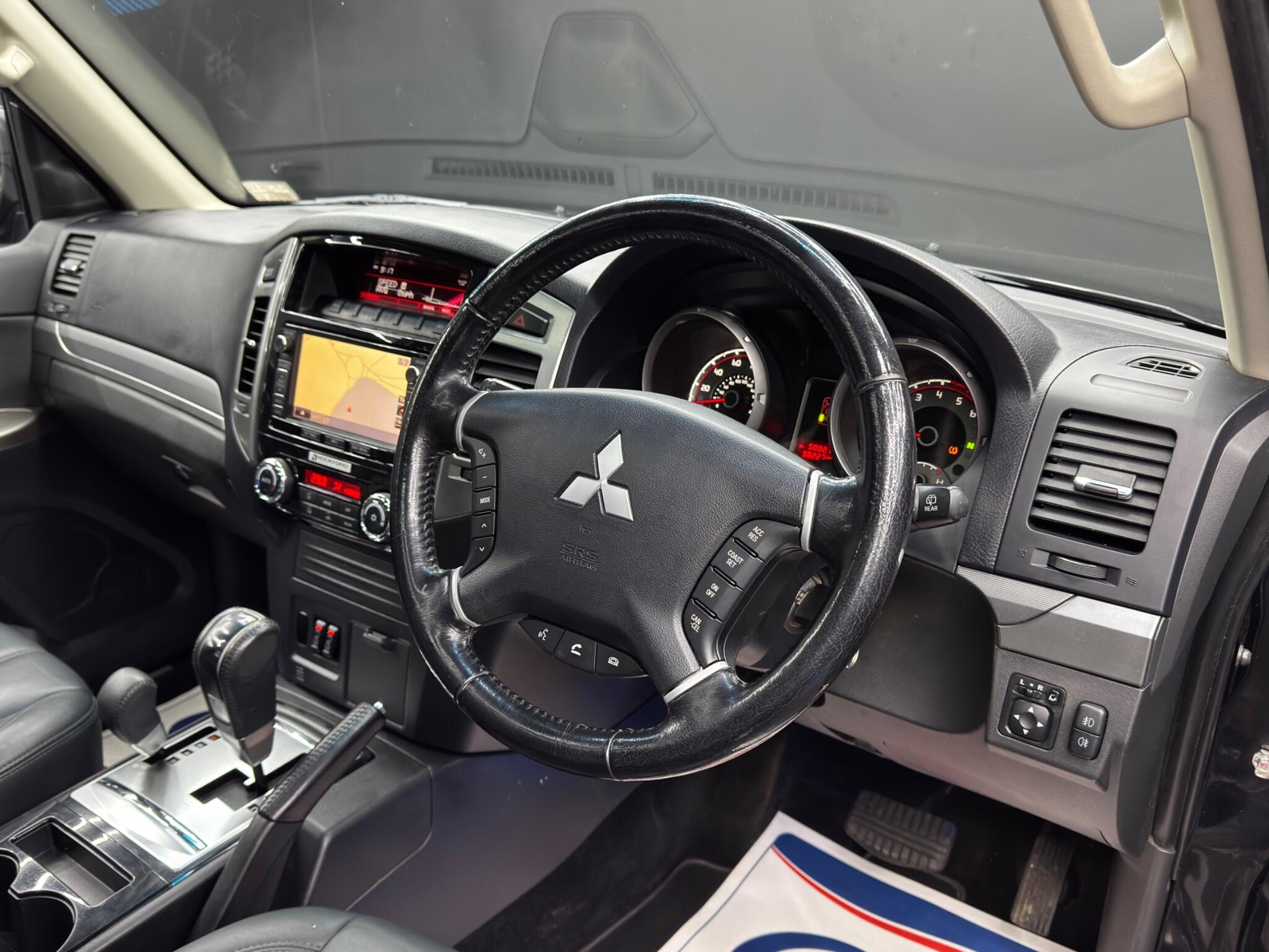 Mitsubishi Shogun 3.2 DI-DC SG5 Auto 4WD Euro 6 5dr LWB 5dr Automatic 2026