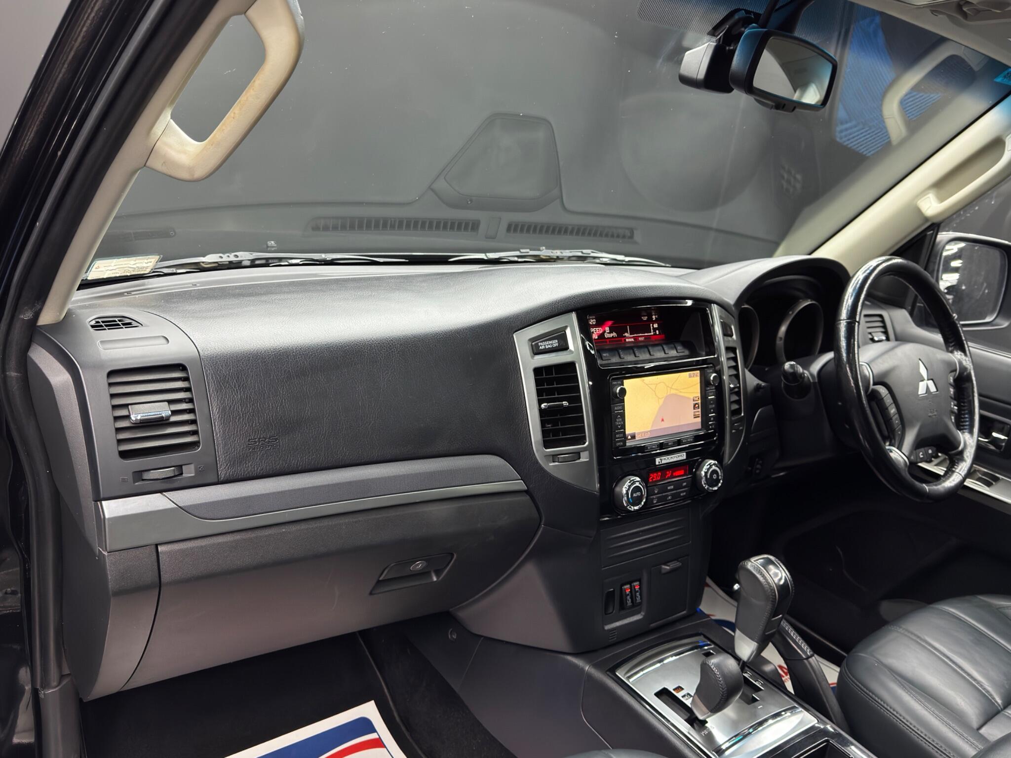 Mitsubishi Shogun 3.2 DI-DC SG5 Auto 4WD Euro 6 5dr LWB 5dr Automatic 2026