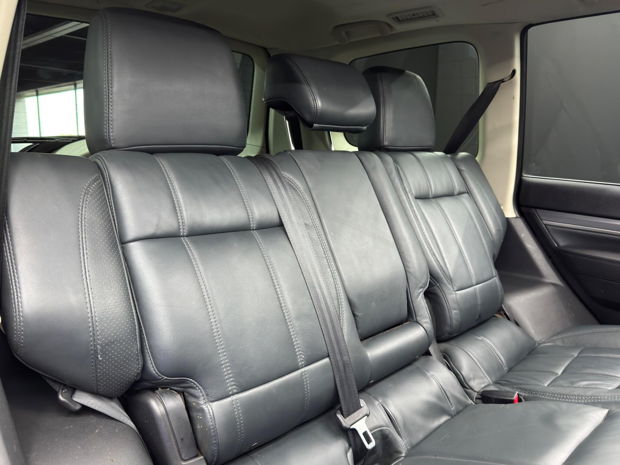 Mitsubishi Shogun 3.2 DI-DC SG5 Auto 4WD Euro 6 5dr LWB 5dr Automatic 2026