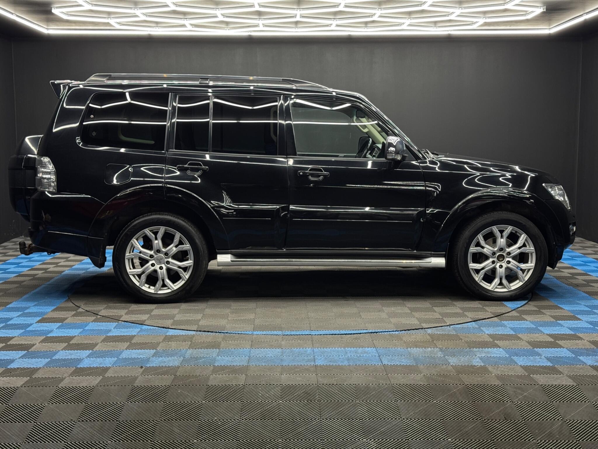 Mitsubishi Shogun 3.2 DI-DC SG5 Auto 4WD Euro 6 5dr LWB 5dr Automatic 2026