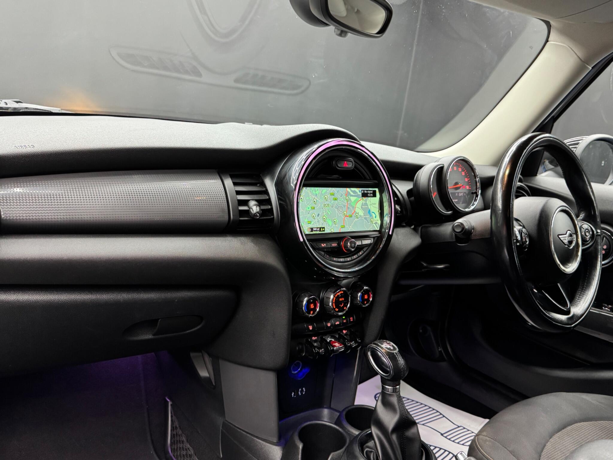 MINI Hatch 1.5 Cooper Auto Euro 6 (s/s) 5dr 5dr Automatic 2026