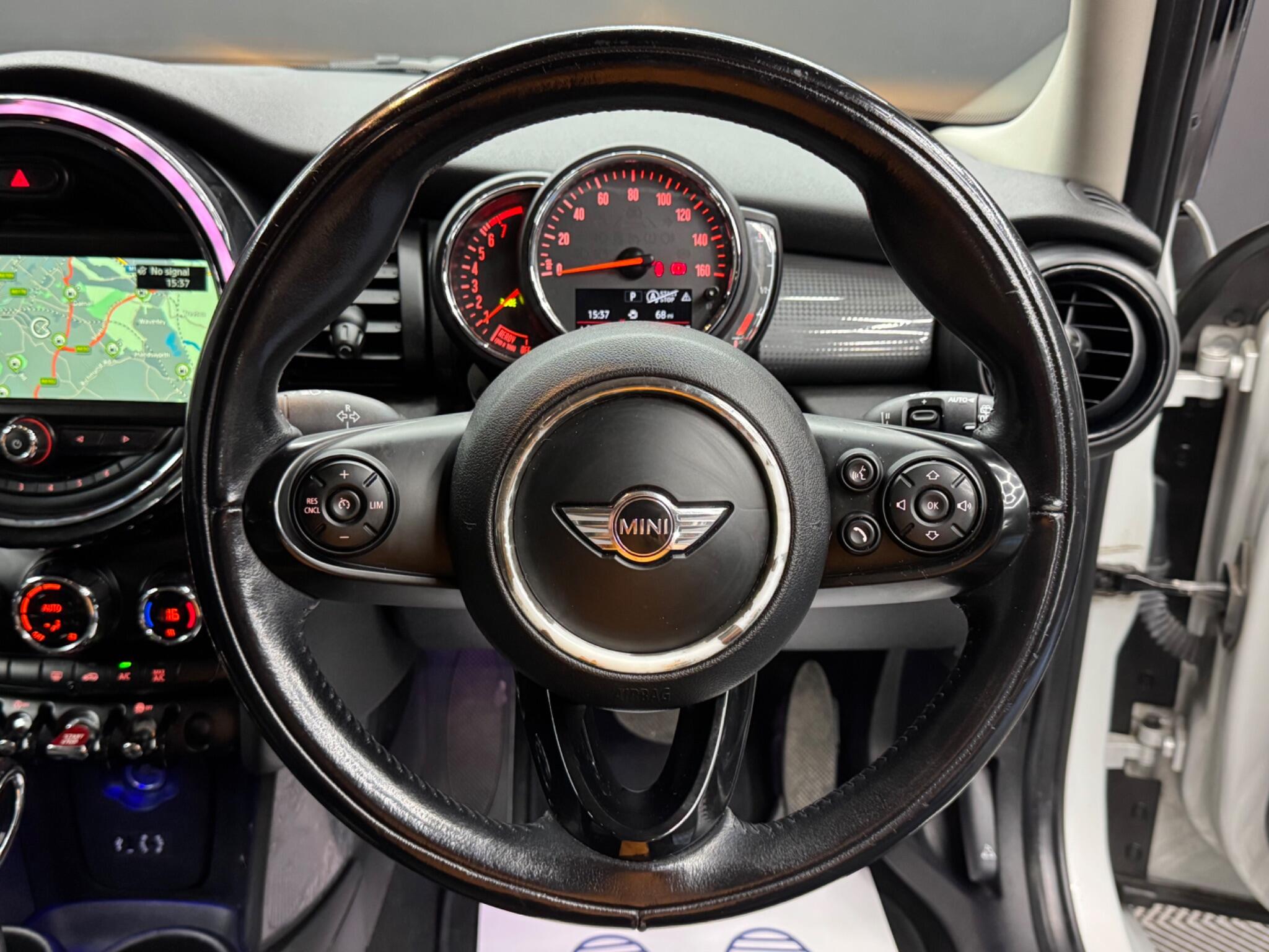 MINI Hatch 1.5 Cooper Auto Euro 6 (s/s) 5dr 5dr Automatic 2026