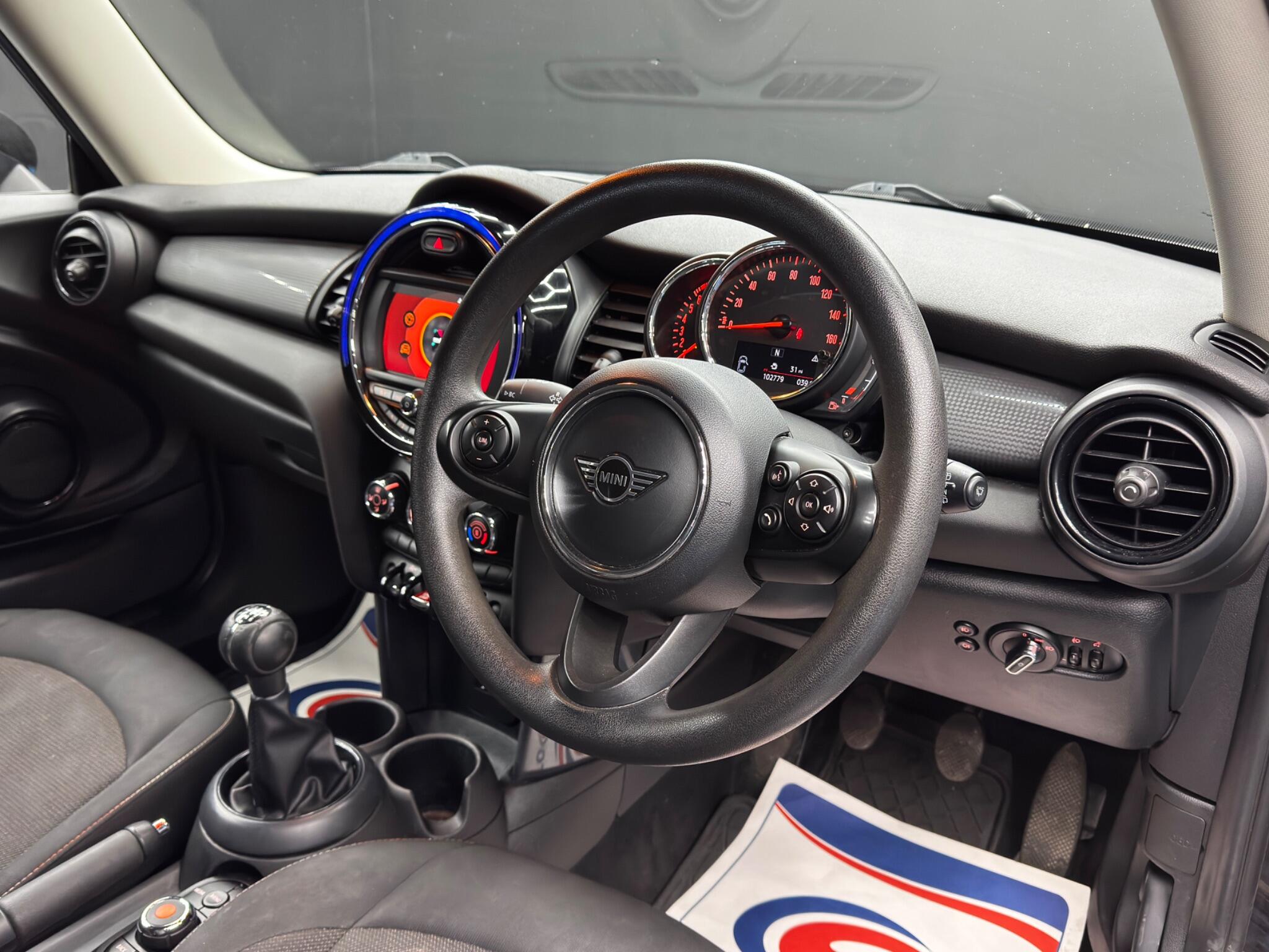 MINI Hatch 1.5 Cooper Euro 6 (s/s) 3dr 3dr Manual 2026