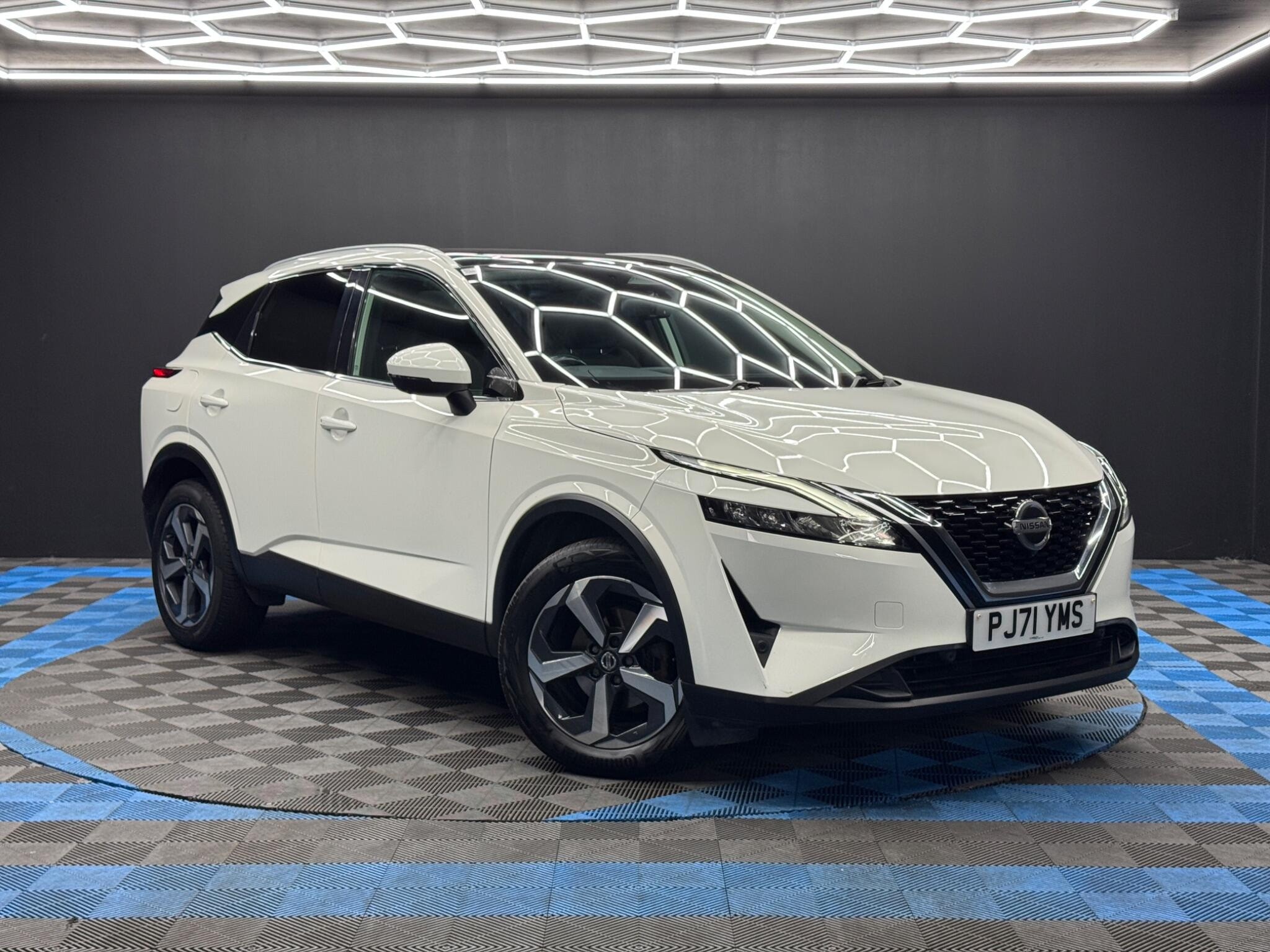 Nissan Qashqai 1.3 DIG-T MHEV N-Connecta XTRON Euro 6 (s/s) 5dr 5dr Automatic 2026