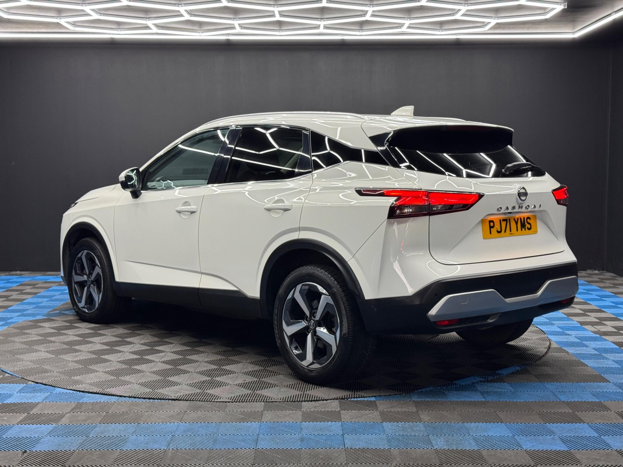 Nissan Qashqai 1.3 DIG-T MHEV N-Connecta XTRON Euro 6 (s/s) 5dr 5dr Automatic 2026