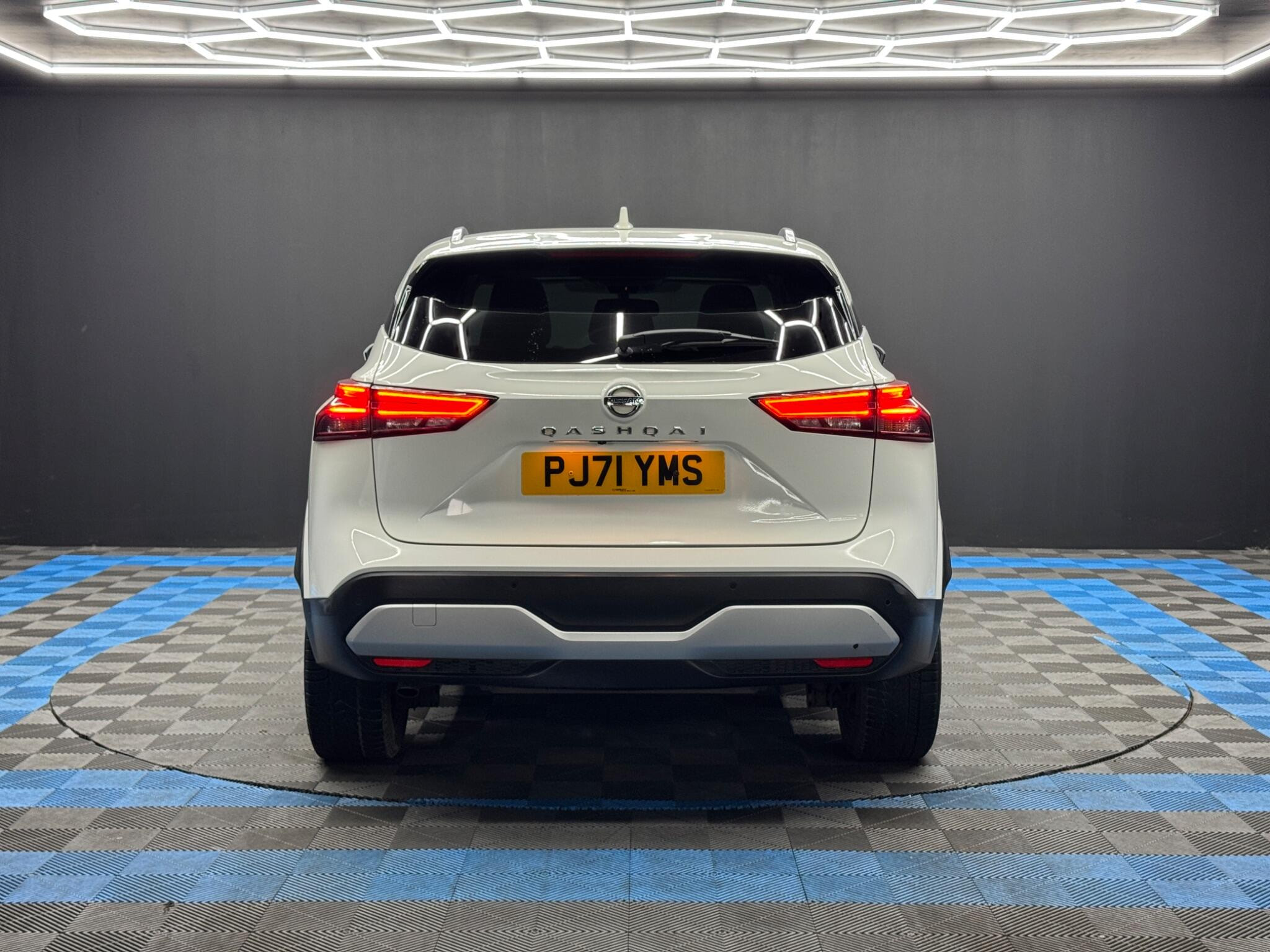 Nissan Qashqai 1.3 DIG-T MHEV N-Connecta XTRON Euro 6 (s/s) 5dr 5dr Automatic 2026