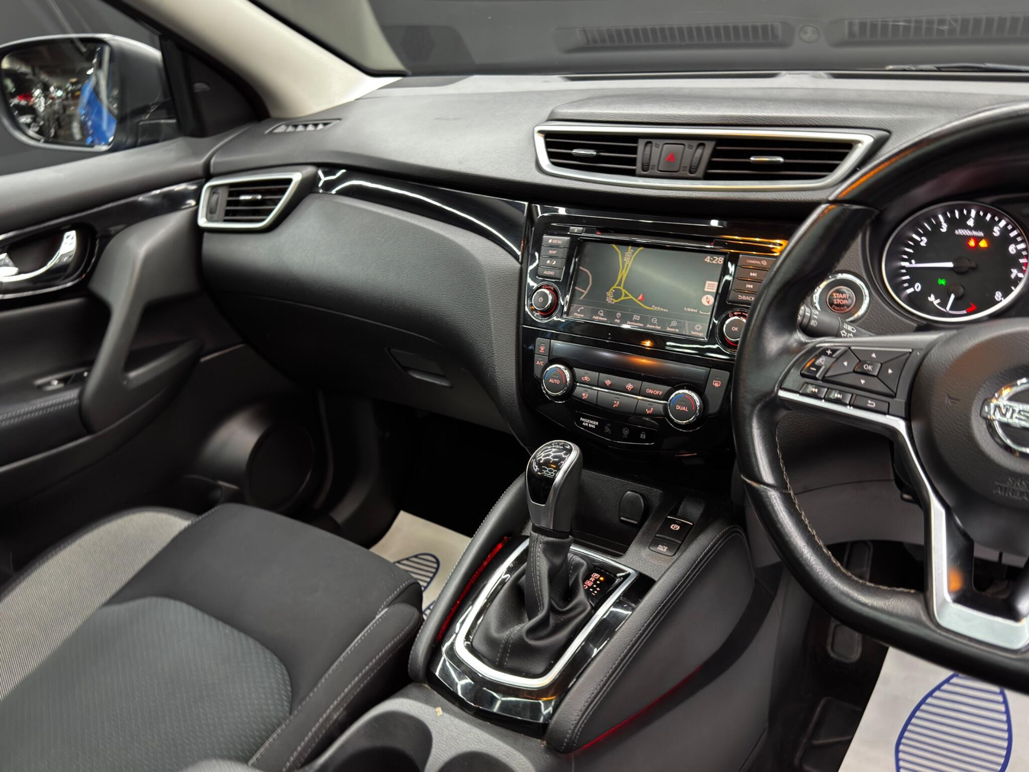 Nissan Qashqai 1.3 DIG-T N-Connecta DCT Auto Euro 6 (s/s) 5dr 5dr Automatic 2026