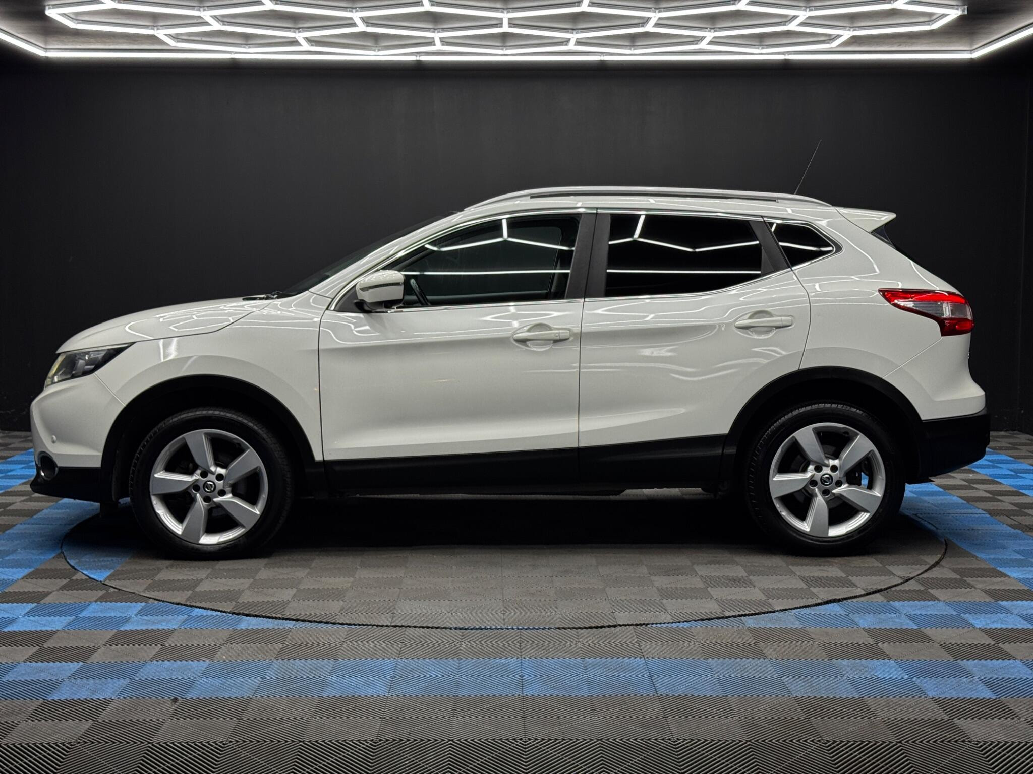 Nissan Qashqai 1.6 dCi N-Connecta 2WD Euro 6 (s/s) 5dr 5dr Manual 2026