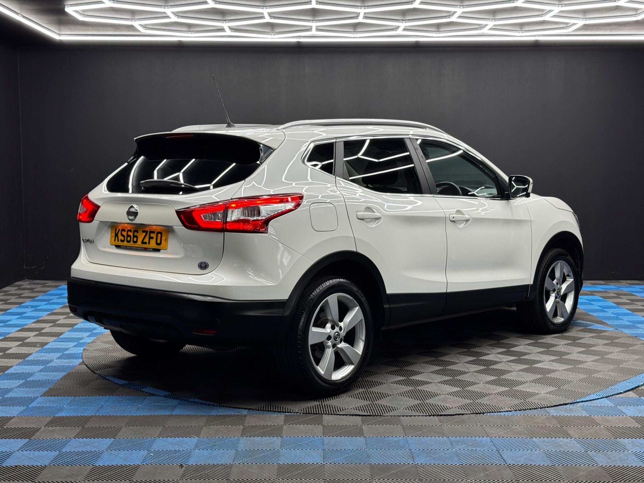 Nissan Qashqai 1.6 dCi N-Connecta 2WD Euro 6 (s/s) 5dr 5dr Manual 2026