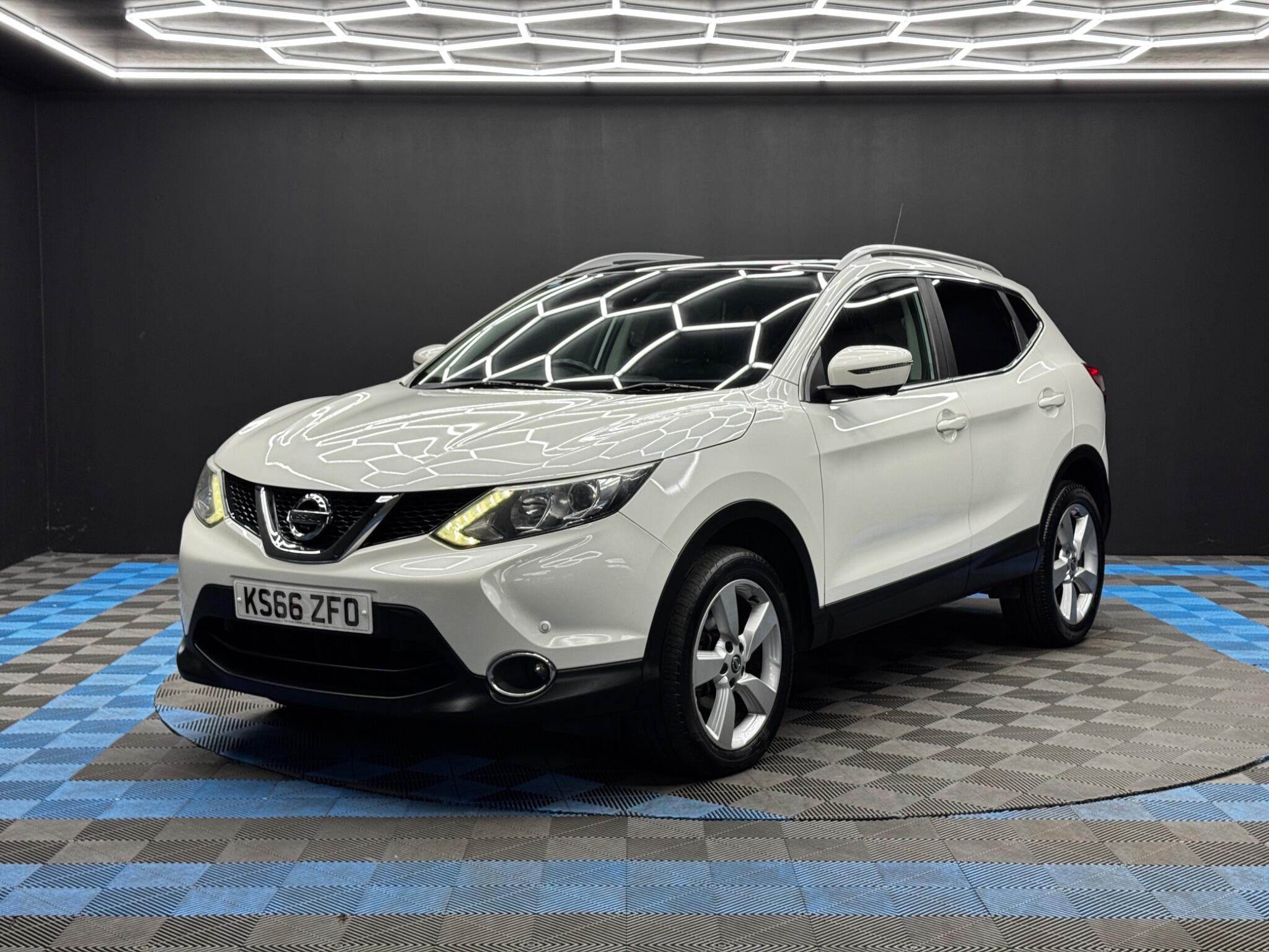 Nissan Qashqai 1.6 dCi N-Connecta 2WD Euro 6 (s/s) 5dr 5dr Manual 2026