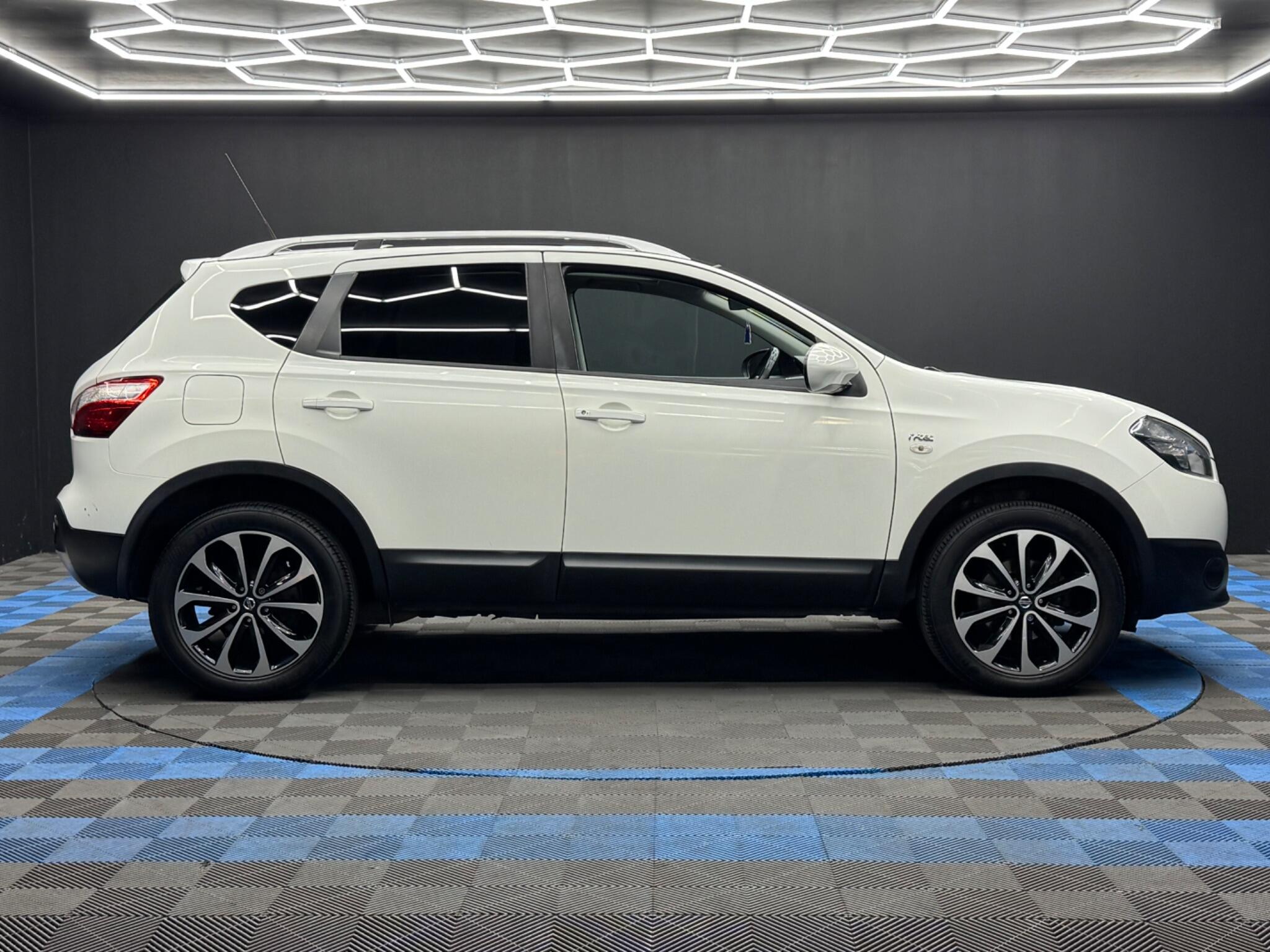 Nissan Qashqai 1.6 n-tec 2WD Euro 5 5dr 5dr Manual 2026