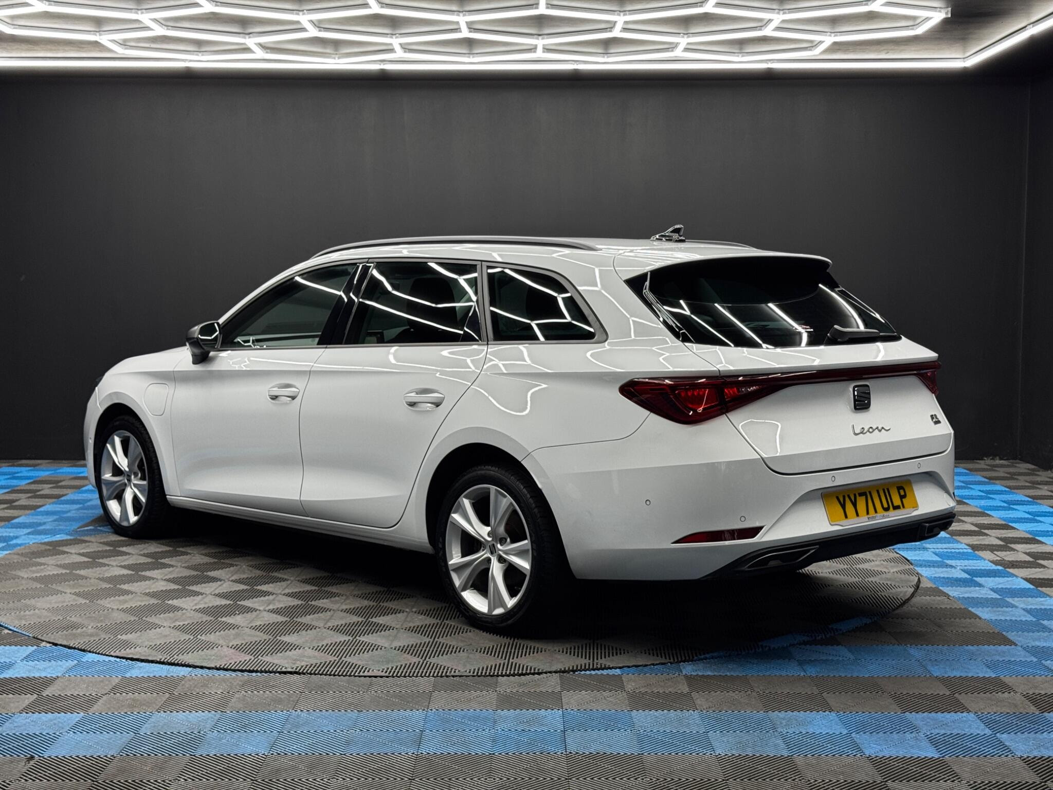 Seat Leon 1.4 eHybrid 12.8kWh FR DSG Euro 6 (s/s) 5dr 5dr Automatic 2026