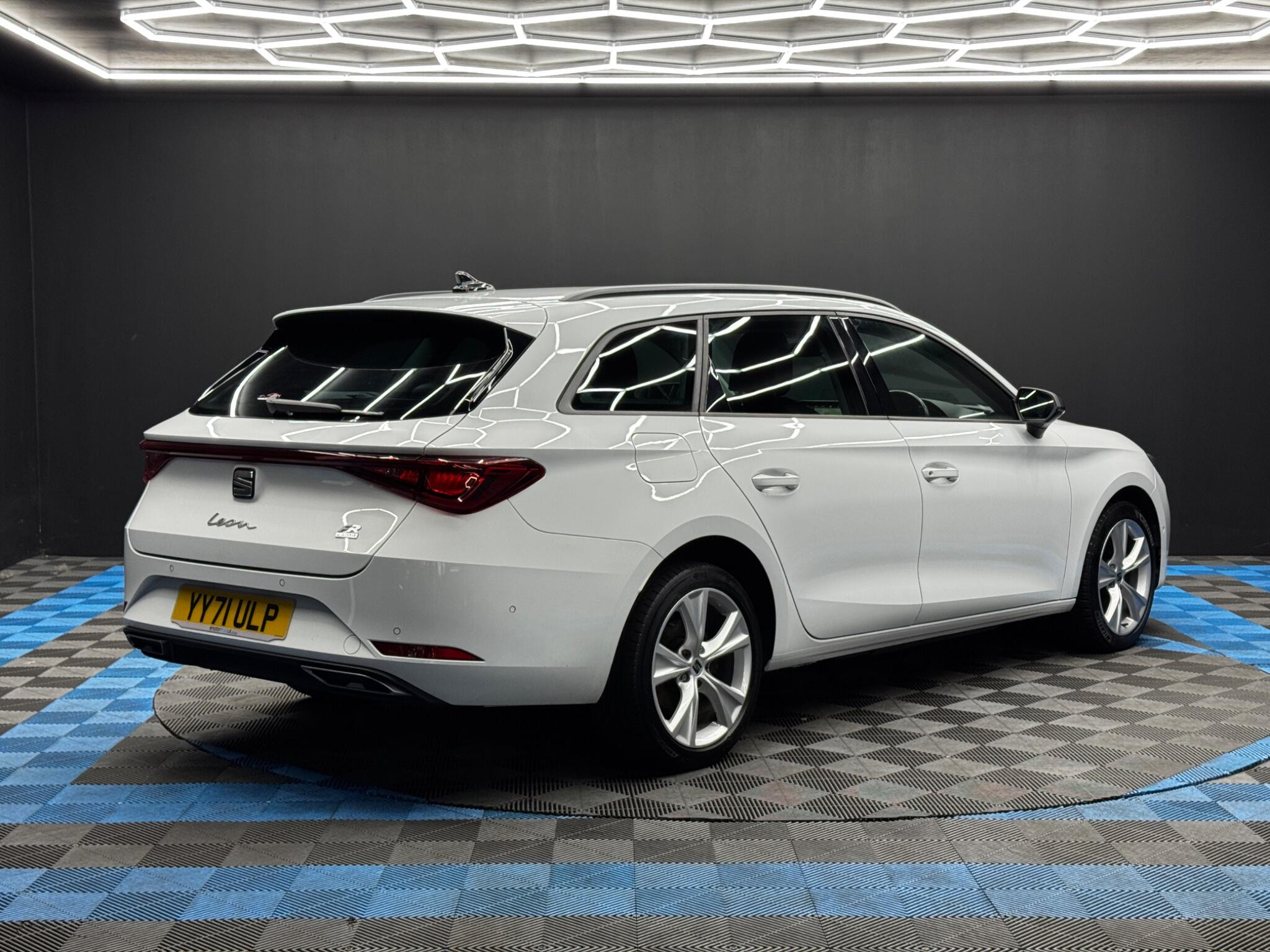Seat Leon 1.4 eHybrid 12.8kWh FR DSG Euro 6 (s/s) 5dr 5dr Automatic 2026